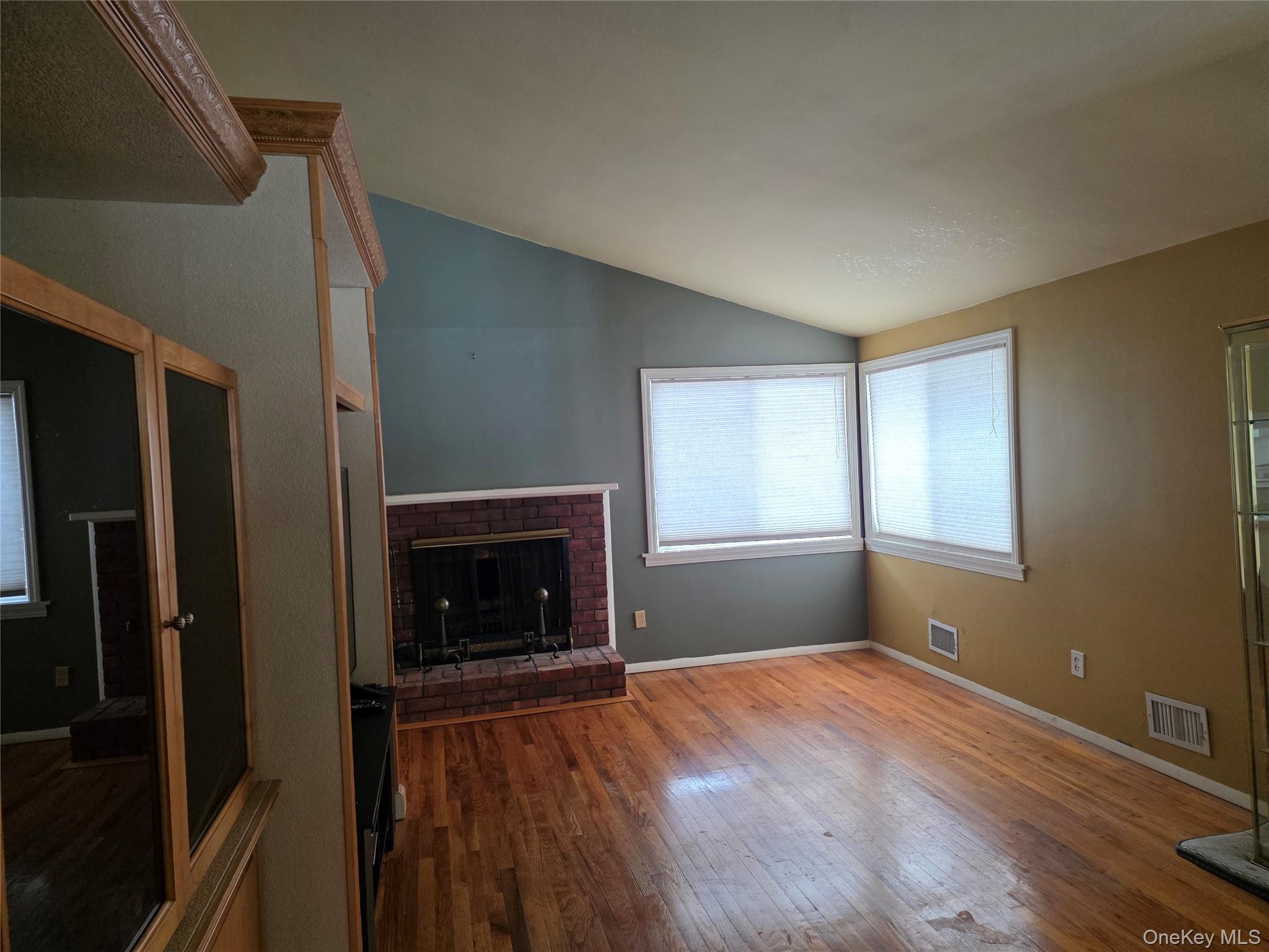 #15 photo, 25 Fuller Street, 롱 아일랜드 Dix Hills , NY 11746