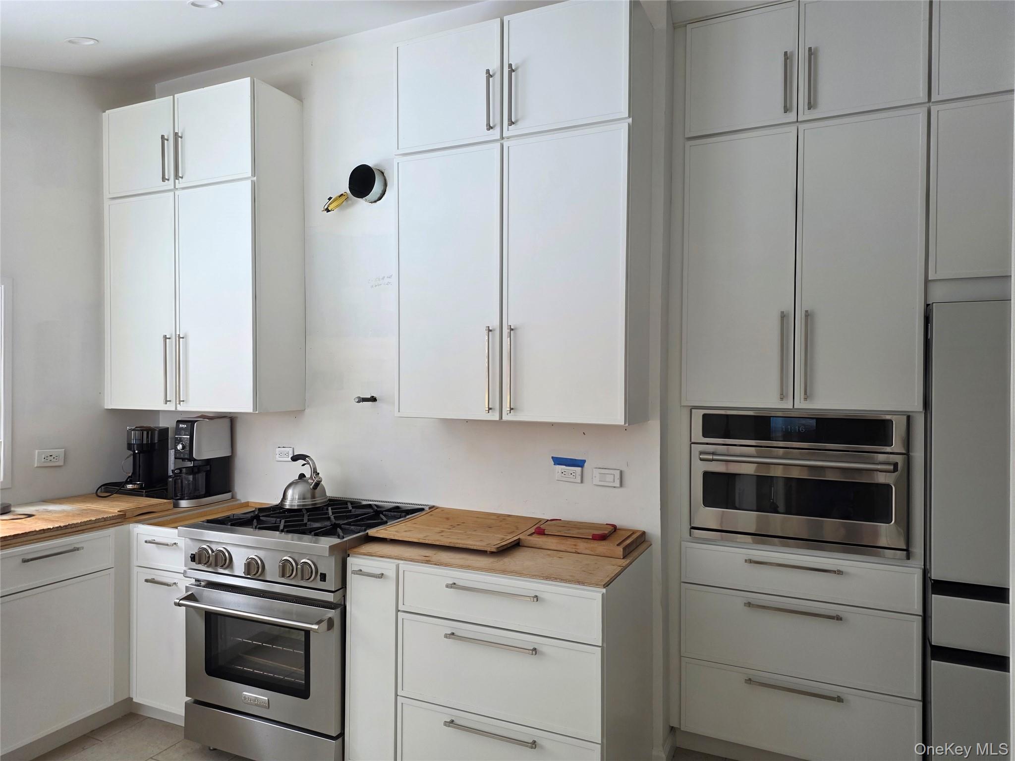 #8 photo, 25 Fuller Street, 롱 아일랜드 Dix Hills , NY 11746