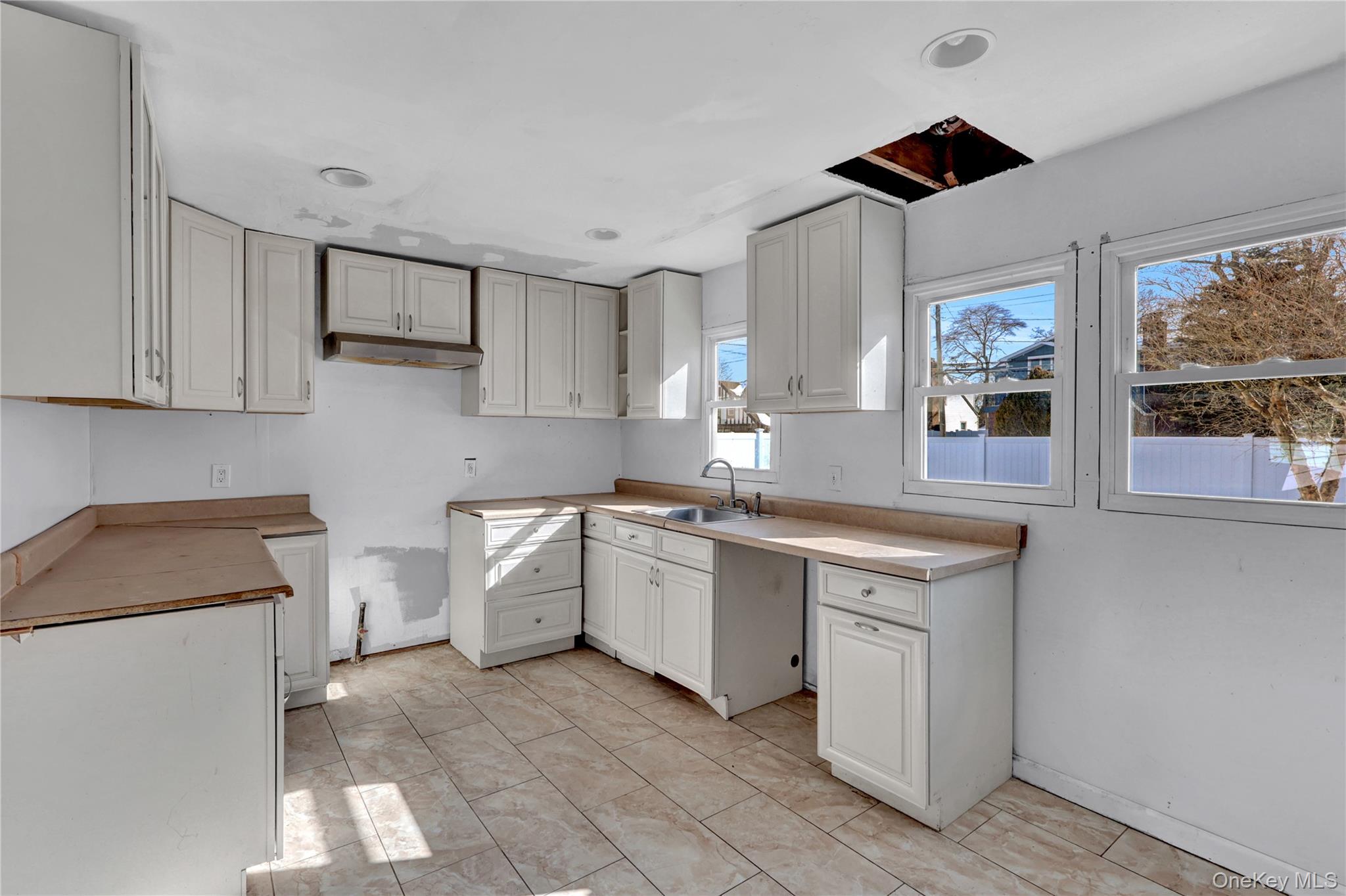 #3 photo, 1009 Centennial Avenue, North Baldwin , NY 11510