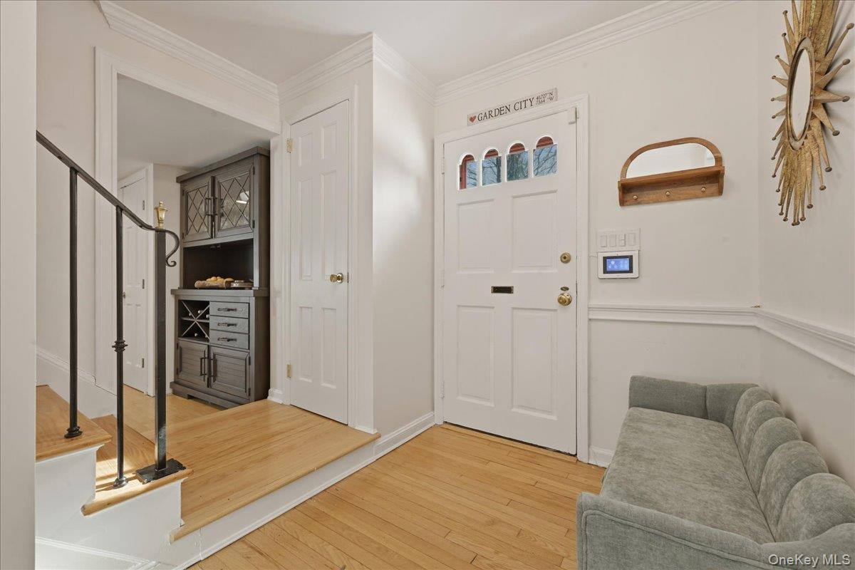 #2 photo, 210 Clinton Road, নাসাউ কাউন্টি Garden City , NY 11530