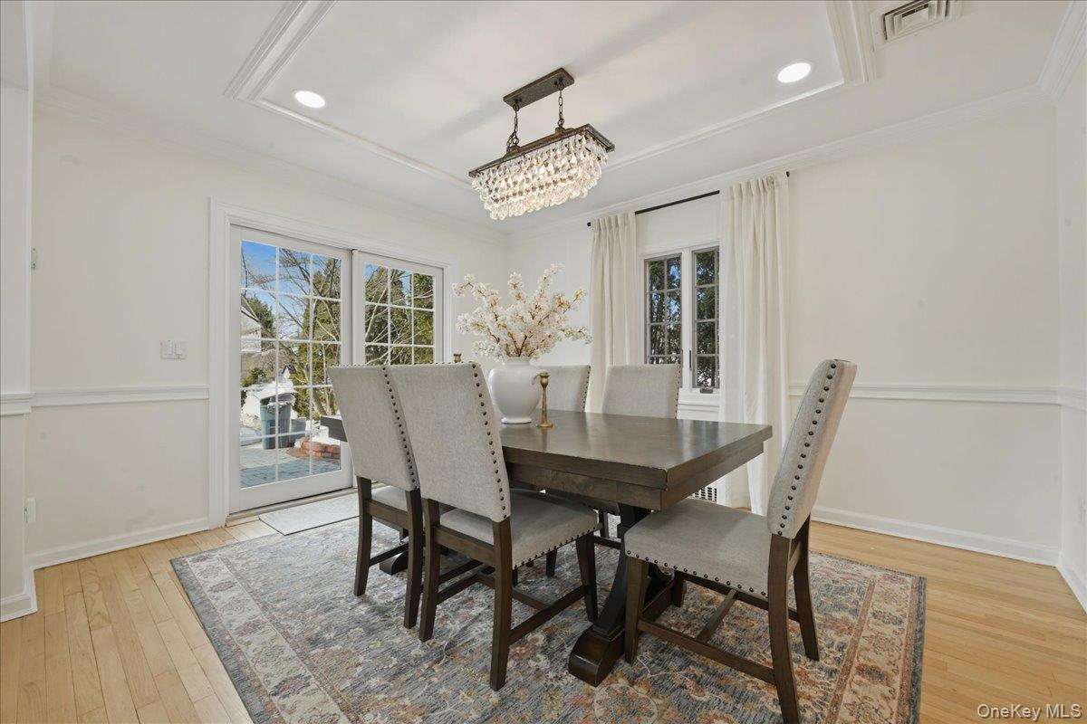 #6 photo, 210 Clinton Road, নাসাউ কাউন্টি Garden City , NY 11530