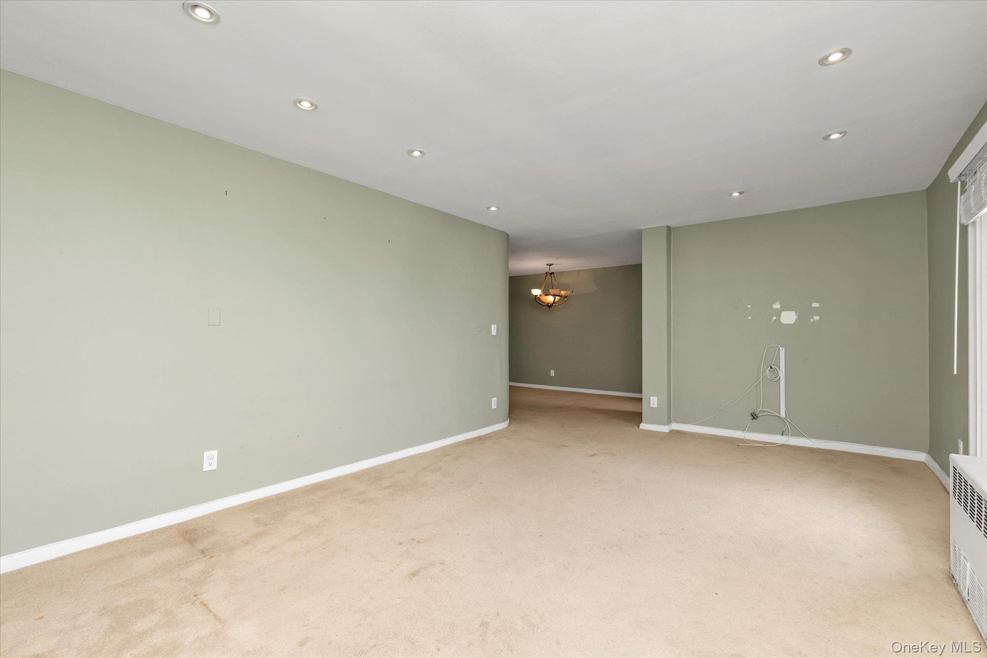 #10 photo, 490 Atlantic Avenue, East Rockaway , NY 11518