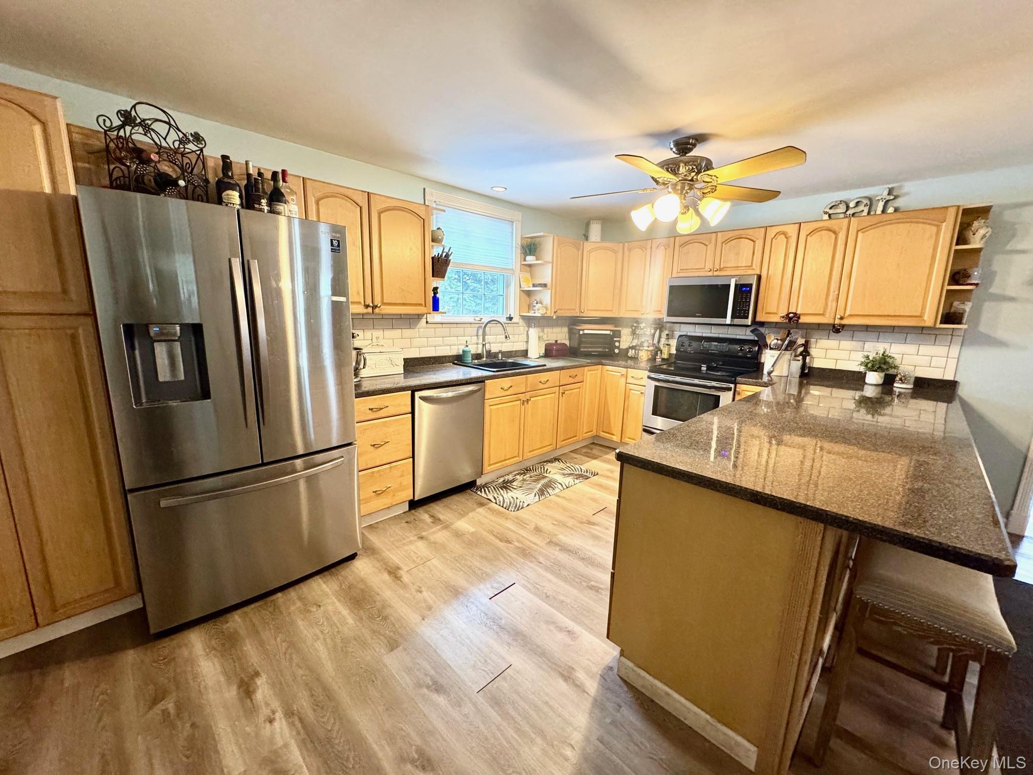 #7 photo, 21 Cherry Street, 東長島 East Northport , NY 11731