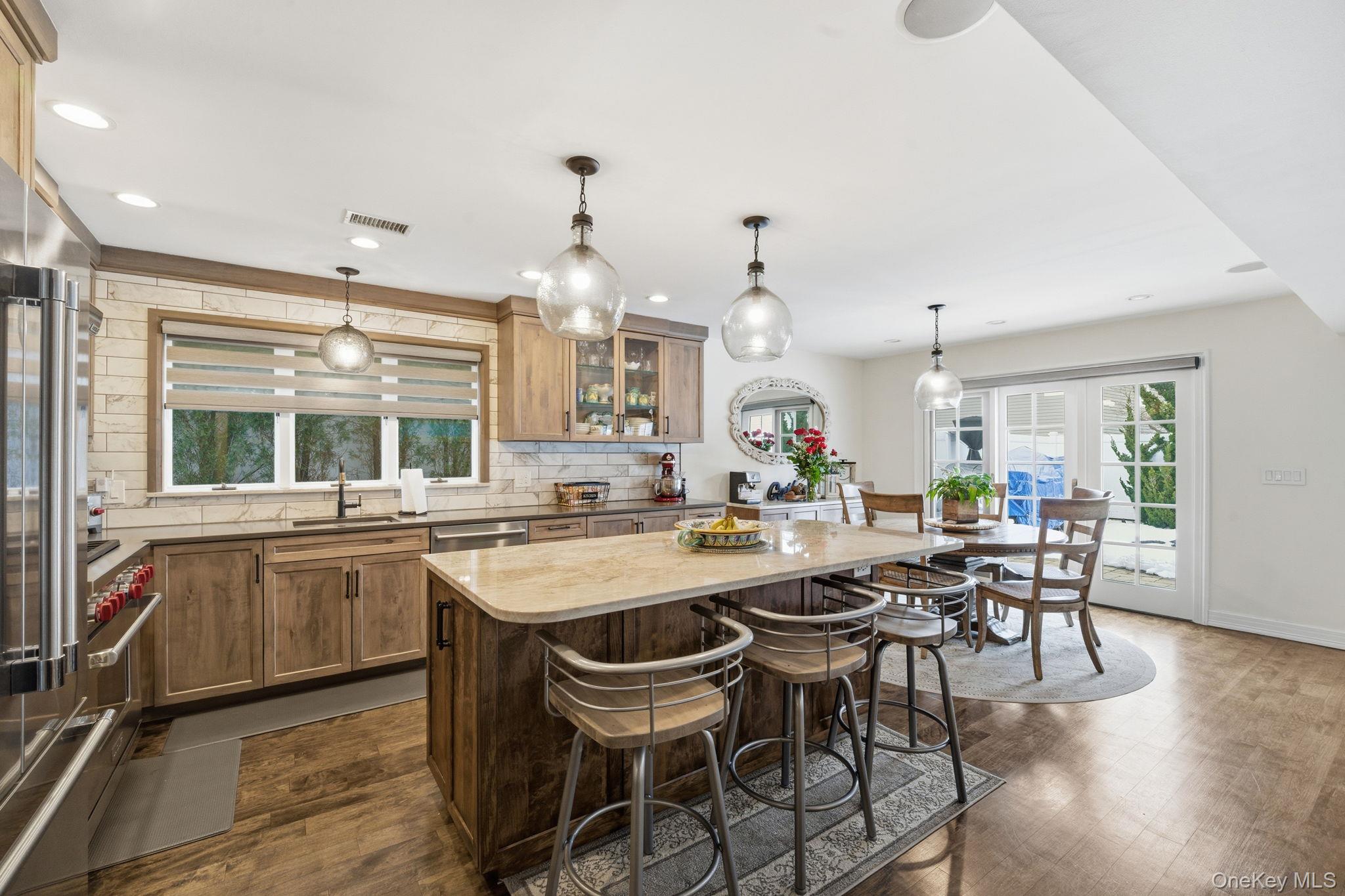 #1 photo, 16215 85th Street, 뉴욕퀸즈 Howard Beach , NY 11414