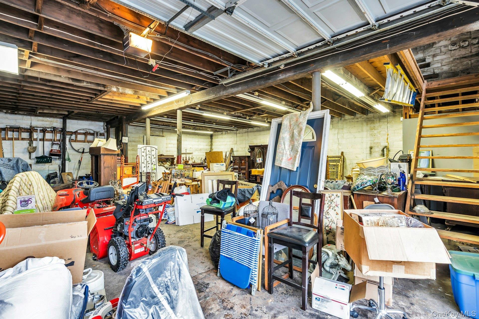 #17 photo, 127 N Ocean Avenue, Patchogue , NY 11772