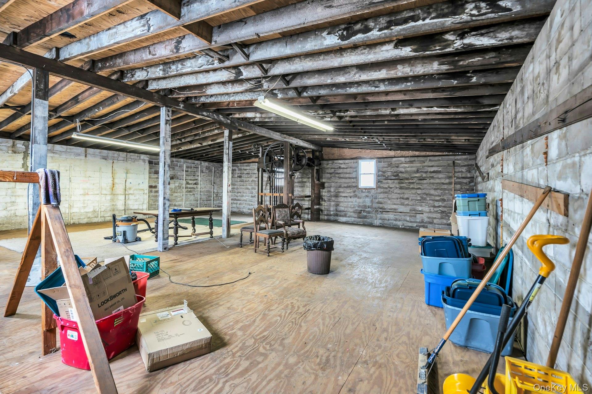 #18 photo, 127 N Ocean Avenue, Patchogue , NY 11772