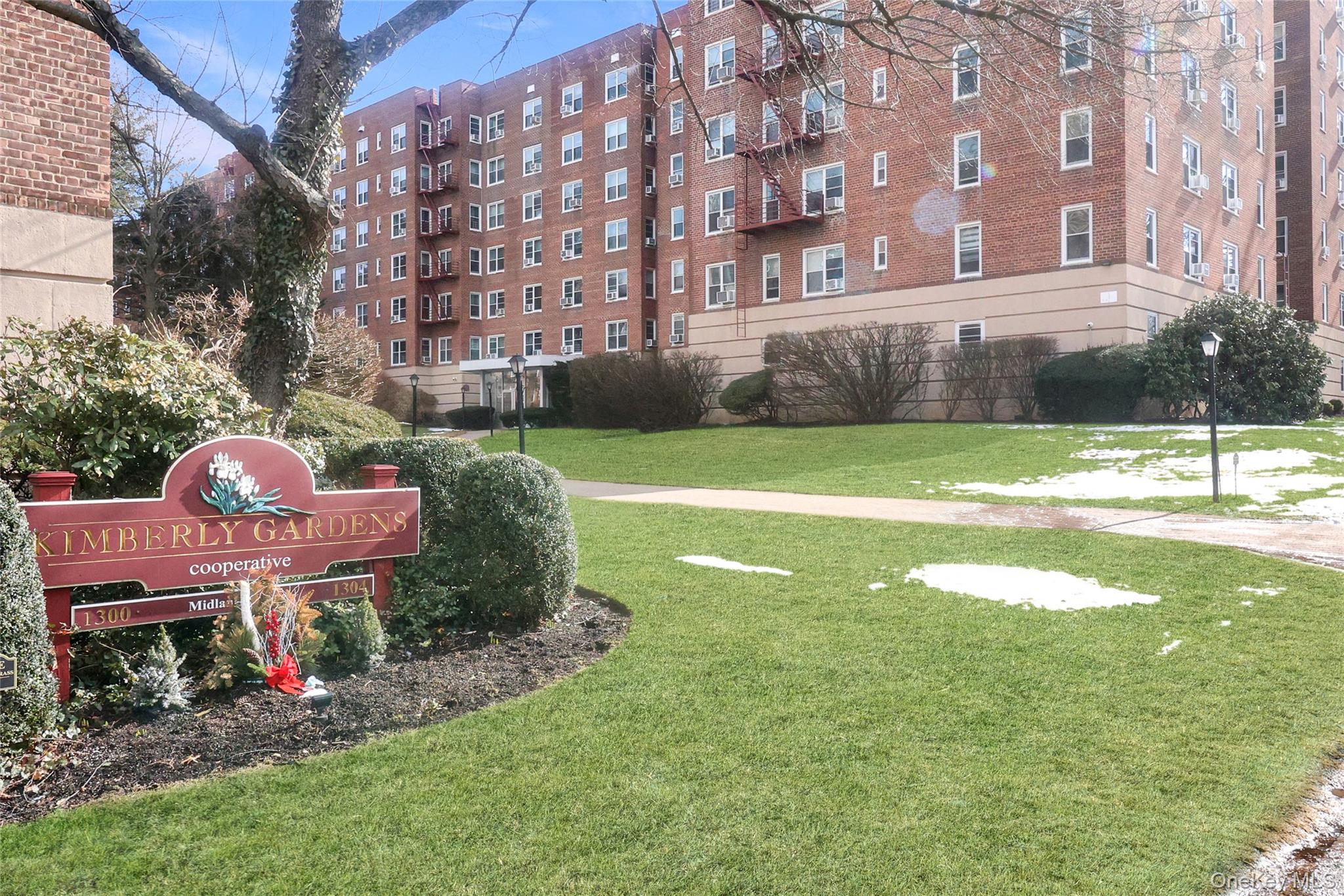 #1 photo, 1300 Midland Avenue, Yonkers , NY 10704