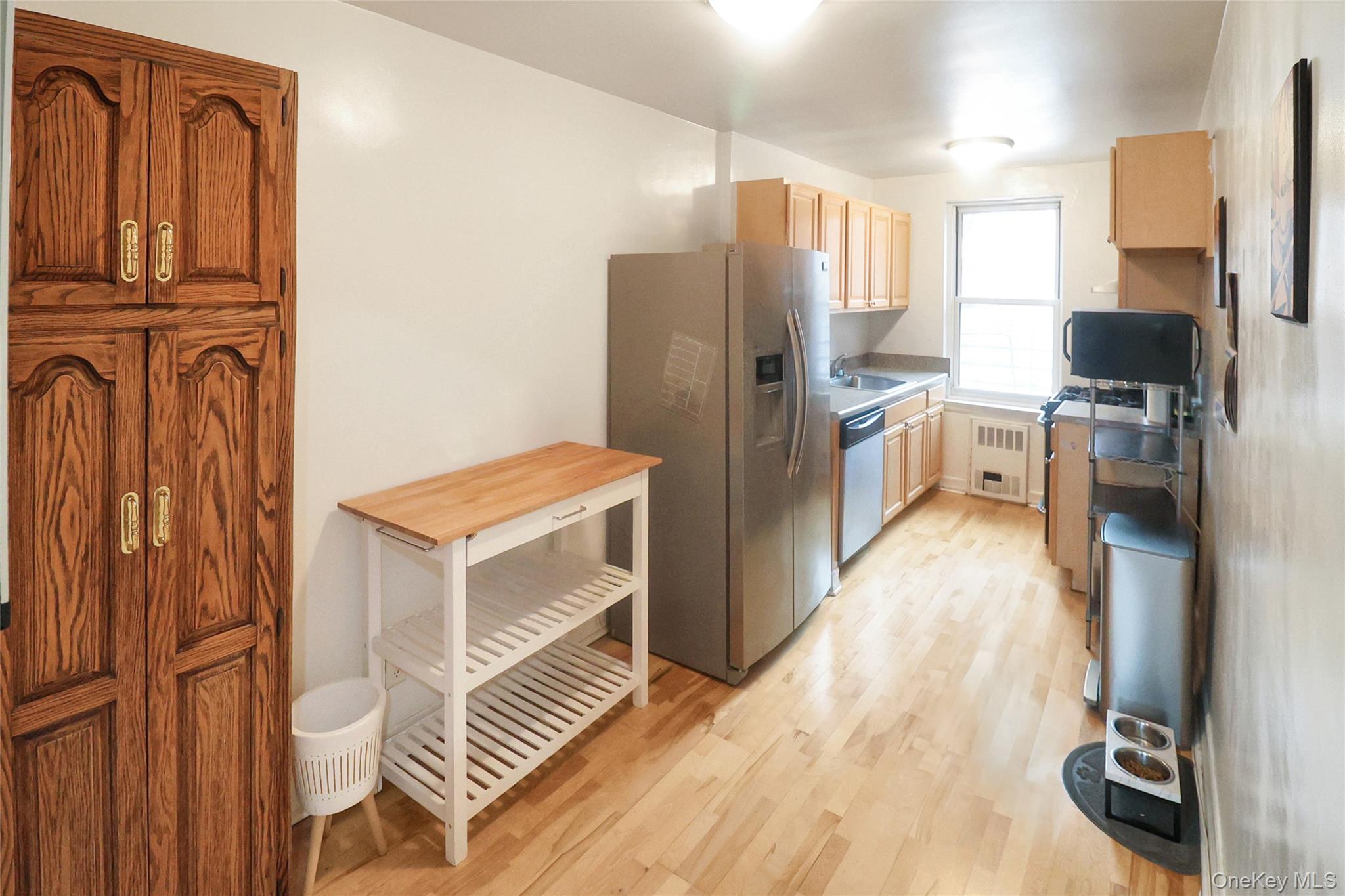 #12 photo, 1300 Midland Avenue, Yonkers , NY 10704