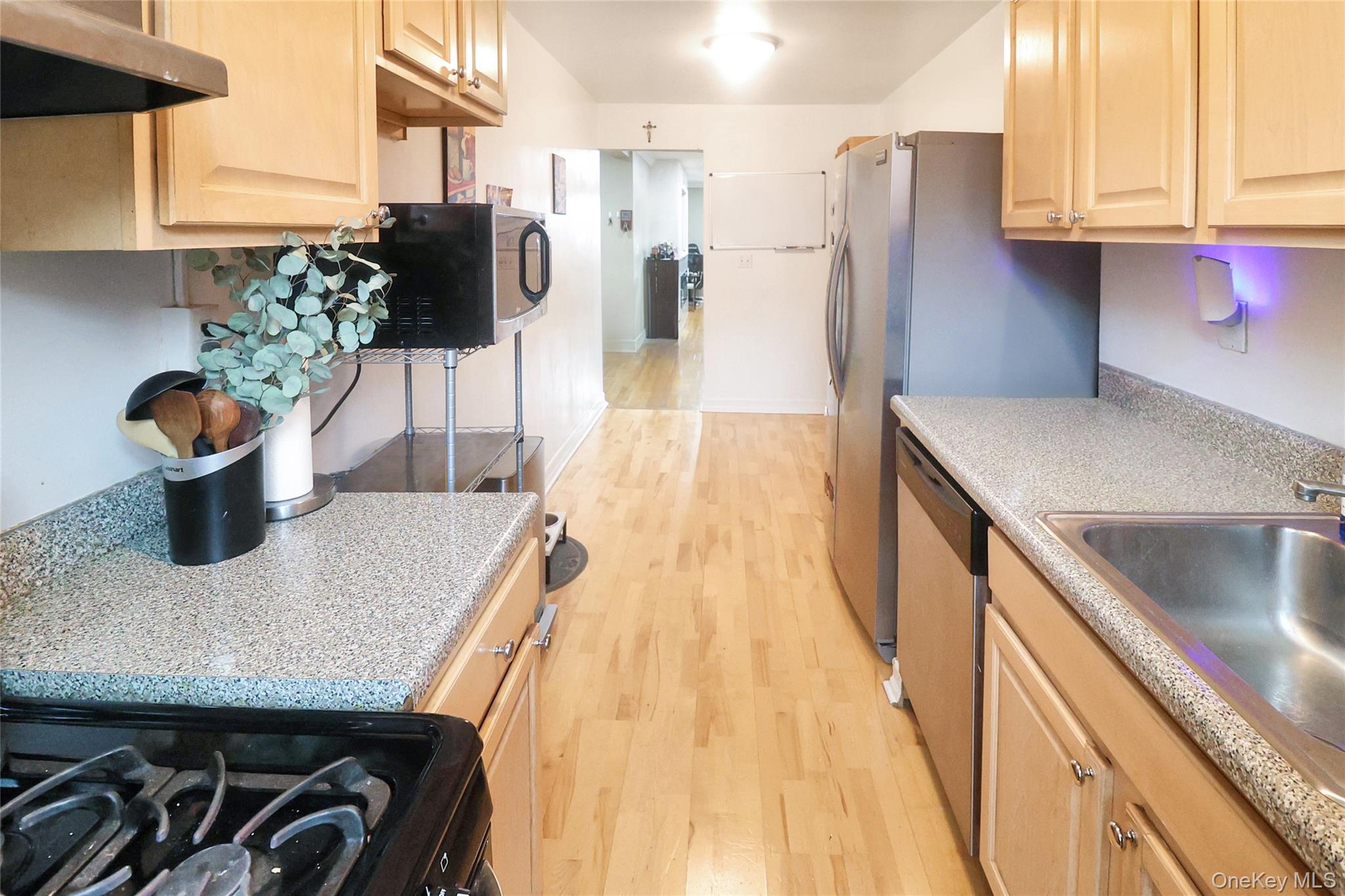 #14 photo, 1300 Midland Avenue, Yonkers , NY 10704