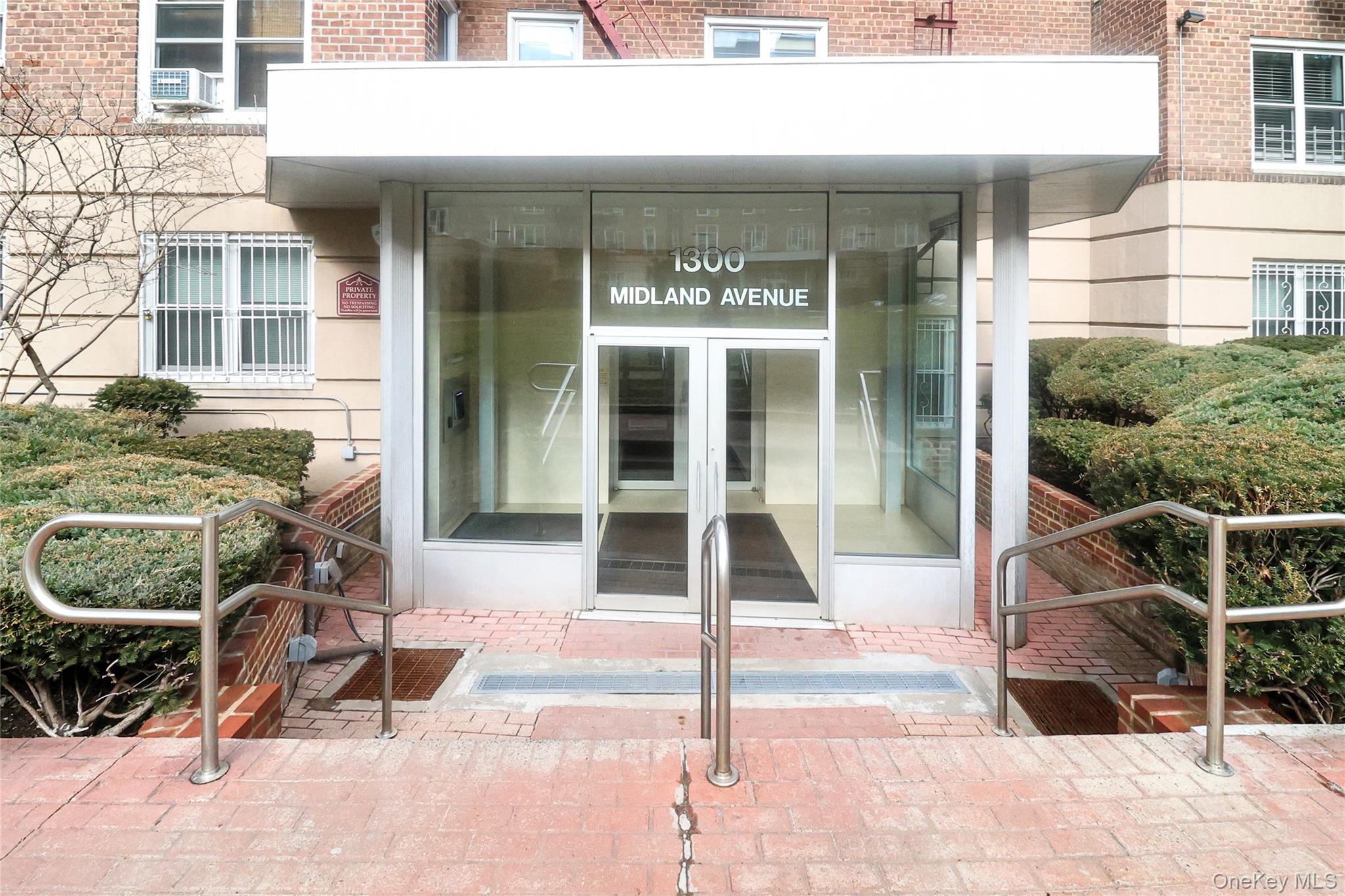 #5 photo, 1300 Midland Avenue, Yonkers , NY 10704