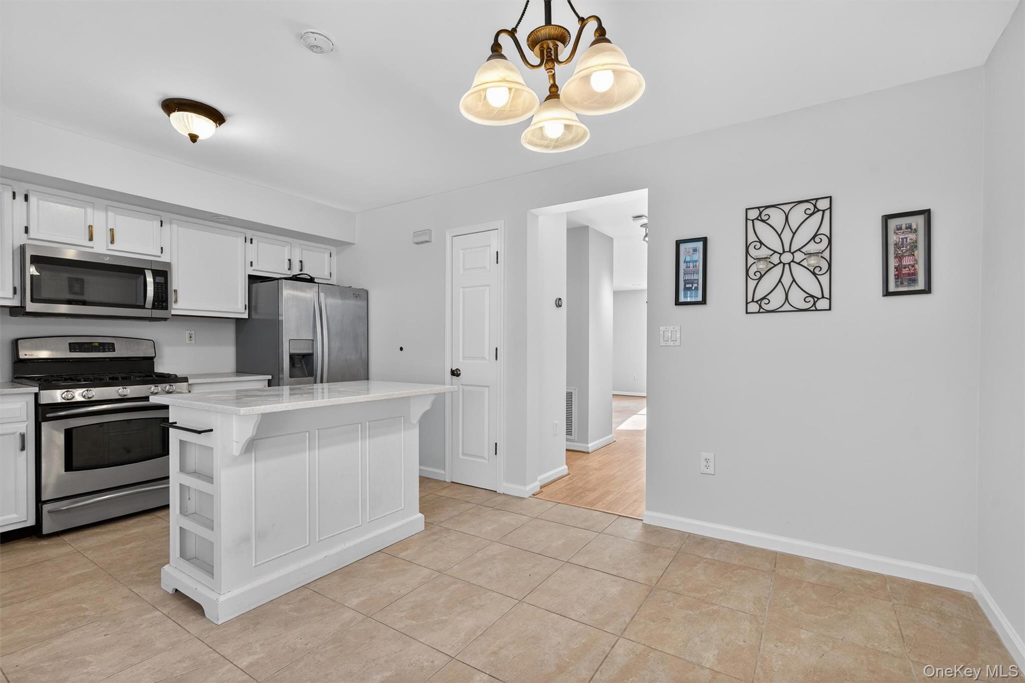 #12 photo, 2 Foltim Way, 뉴욕주 Congers , NY 10920