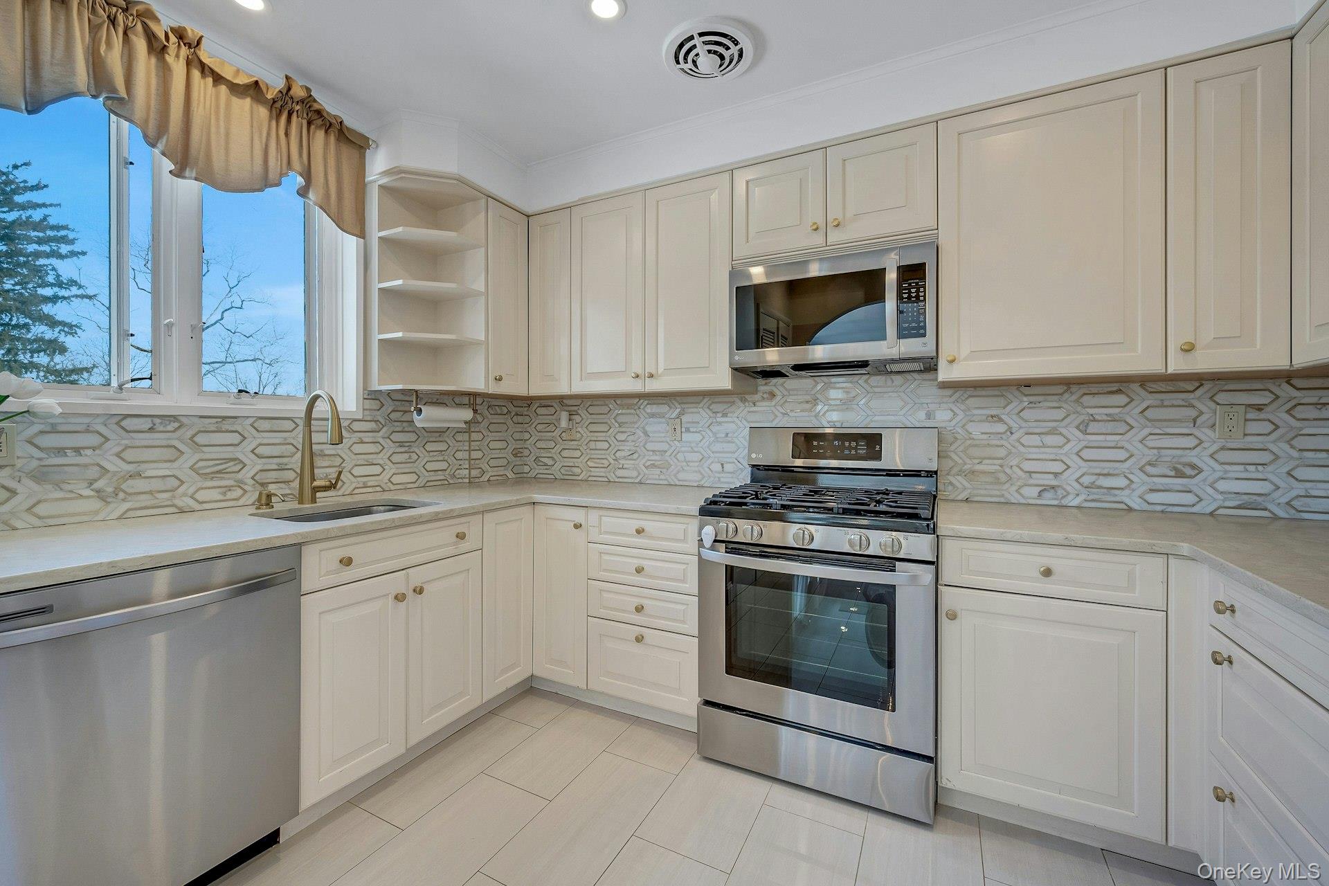 #15 photo, 2 Channing Place, Eastchester , NY 10709