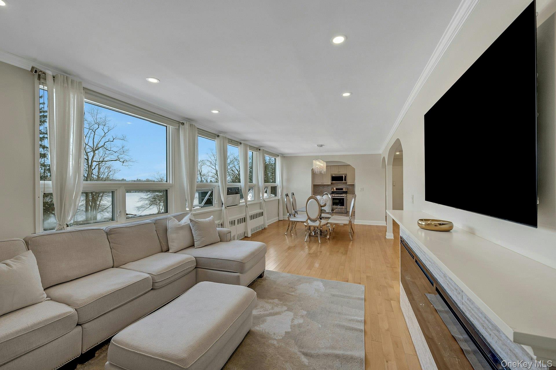 #8 photo, 2 Channing Place, Eastchester , NY 10709