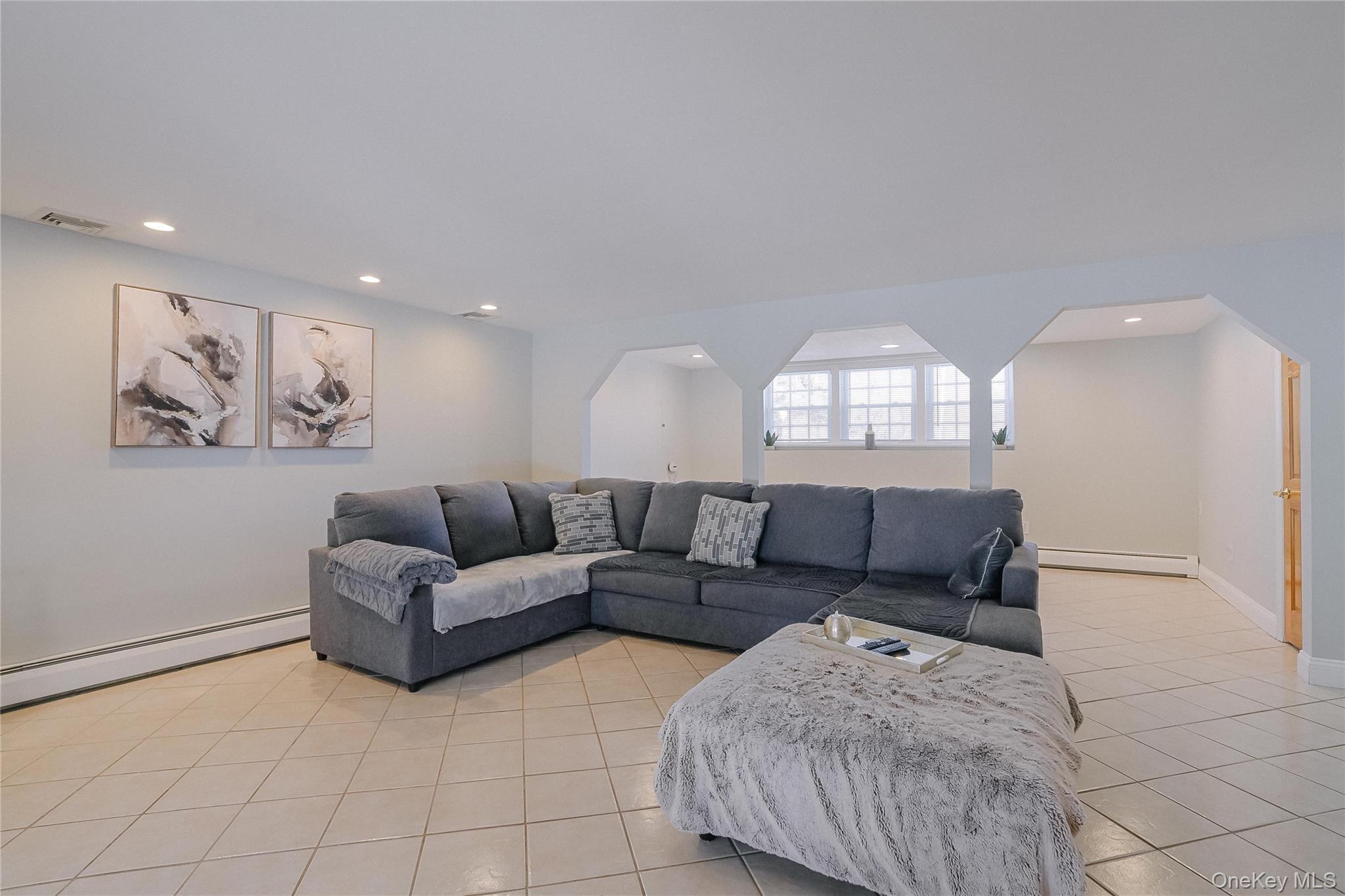 #16 photo, 410 Vineyard Avenue, Highland , NY 12528