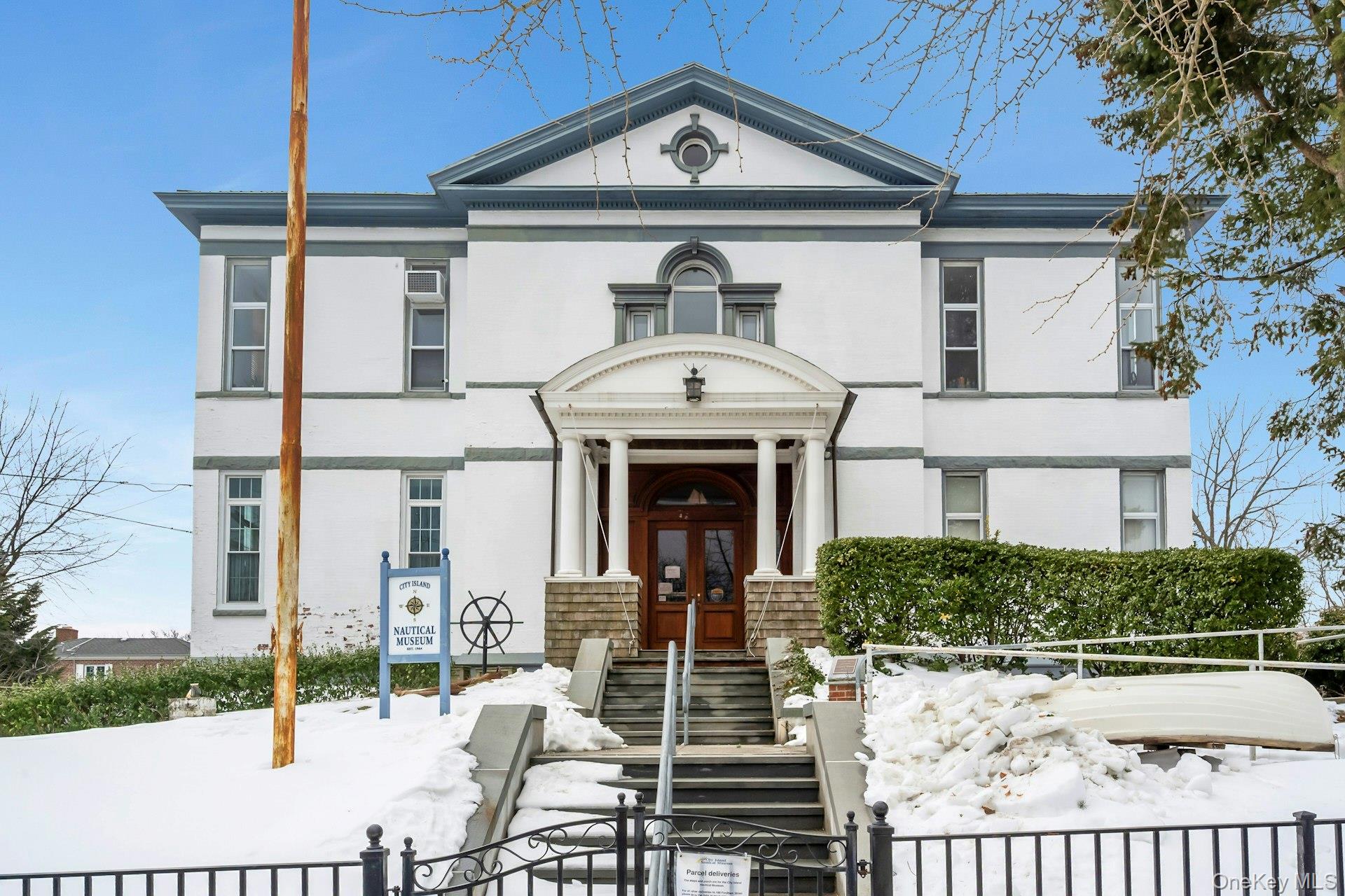 #2 photo, 190 Fordham Street, Bronx , NY 10464