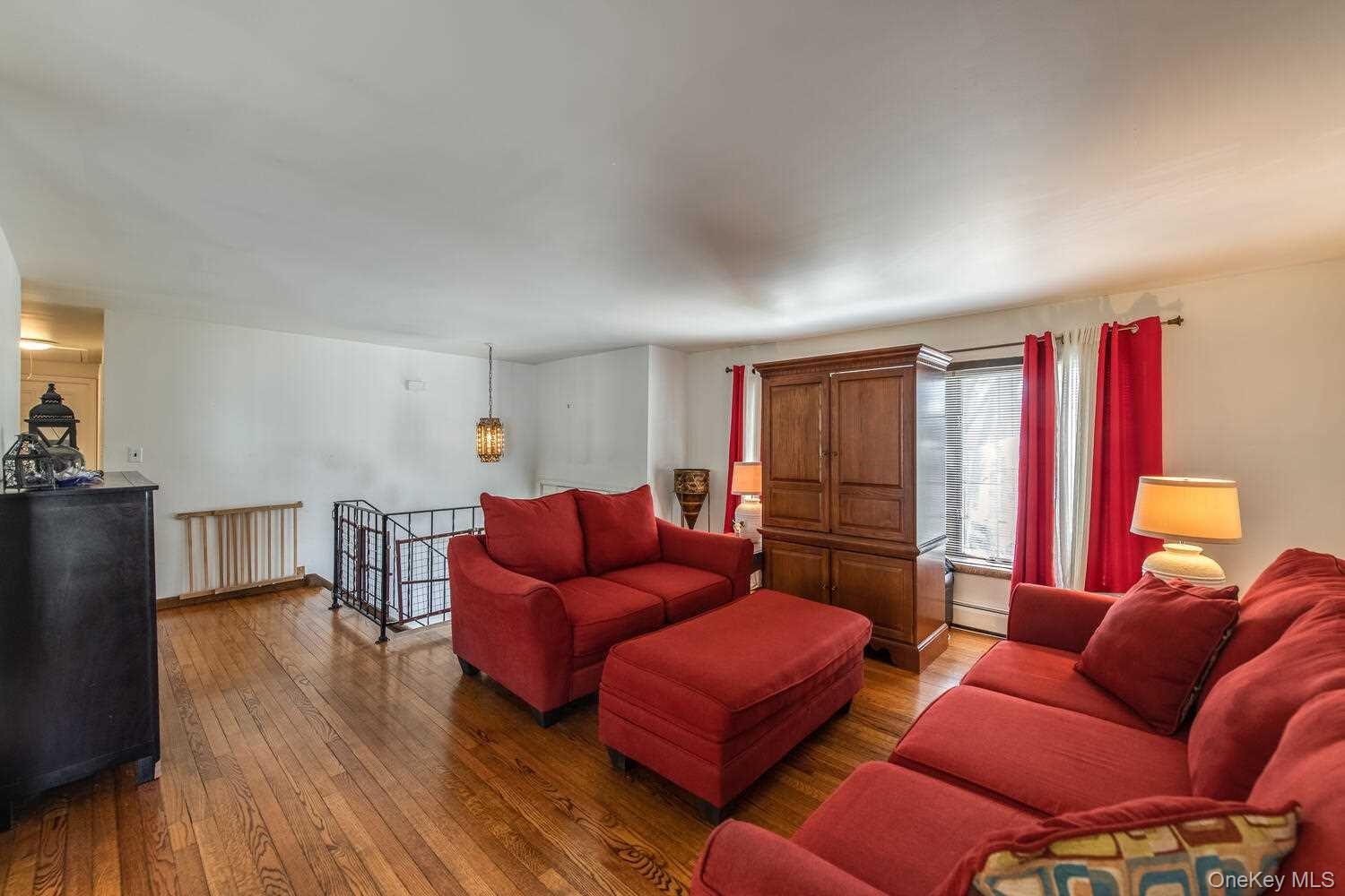 #5 photo, 12 Dwyer Lane, Wappingers Falls , NY 12590