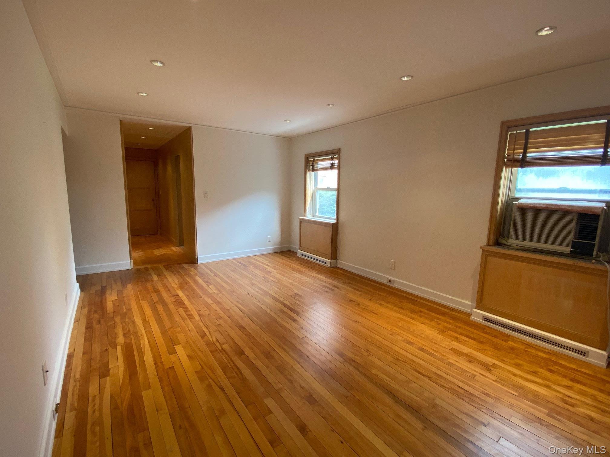 #7 photo, 330 S Broadway, Tarrytown , NY 10591