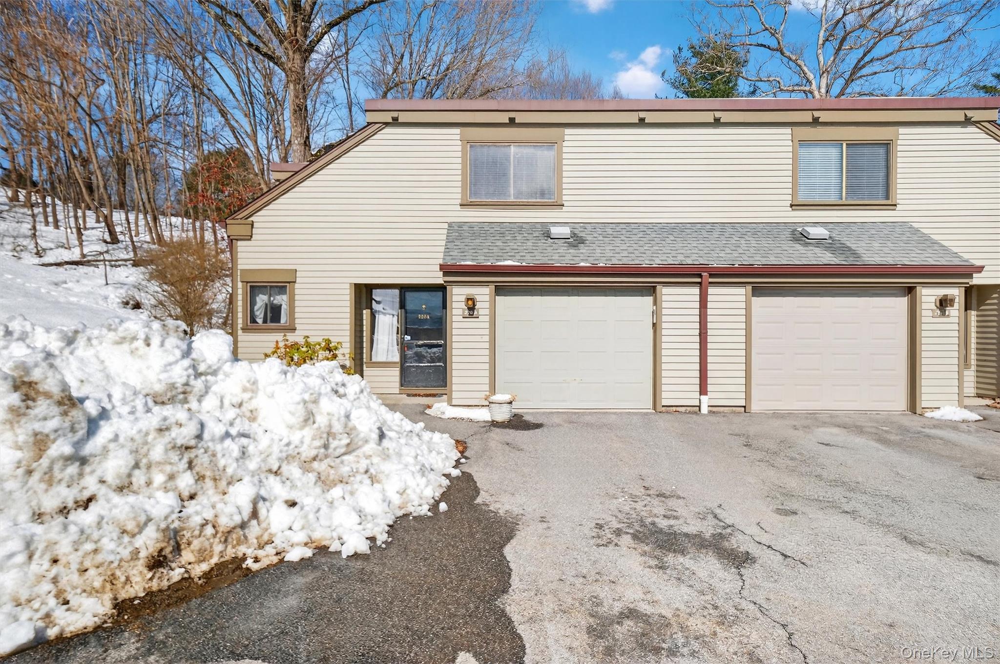 #1 photo, 228 Heritage Hills, Somers , NY 10589