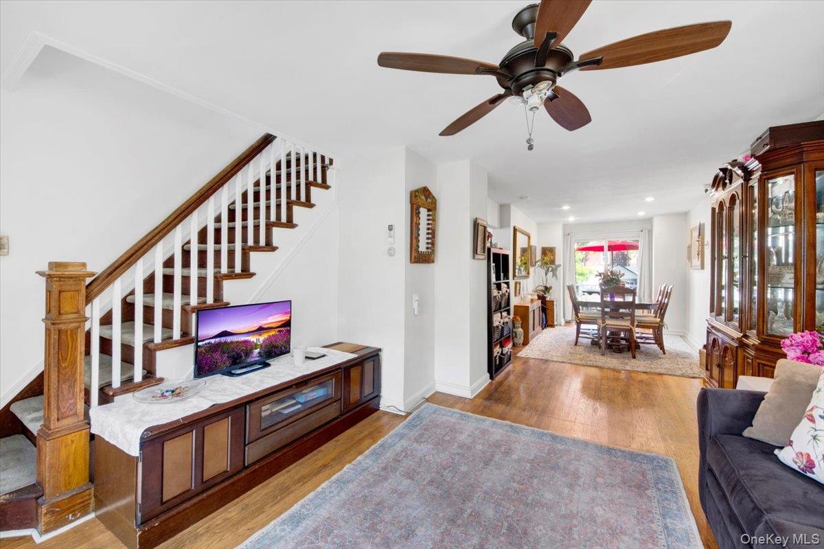 #4 photo, 363 Willett Avenue, Port Chester , NY 10573