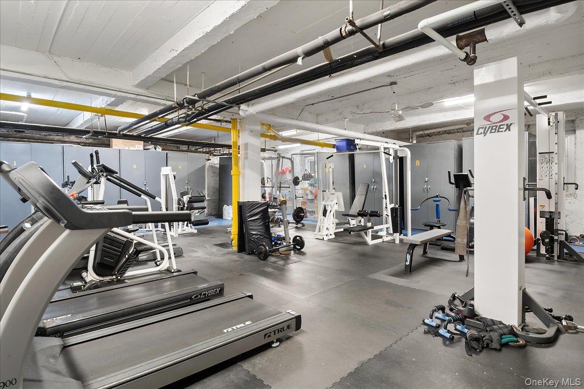 #20 photo, 43 Calton Road, New Rochelle , NY 10804