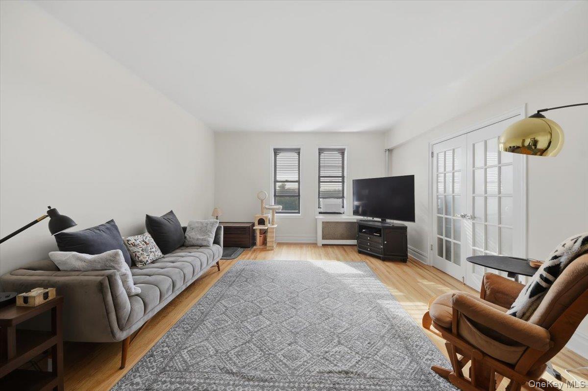 #3 photo, 43 Calton Road, New Rochelle , NY 10804