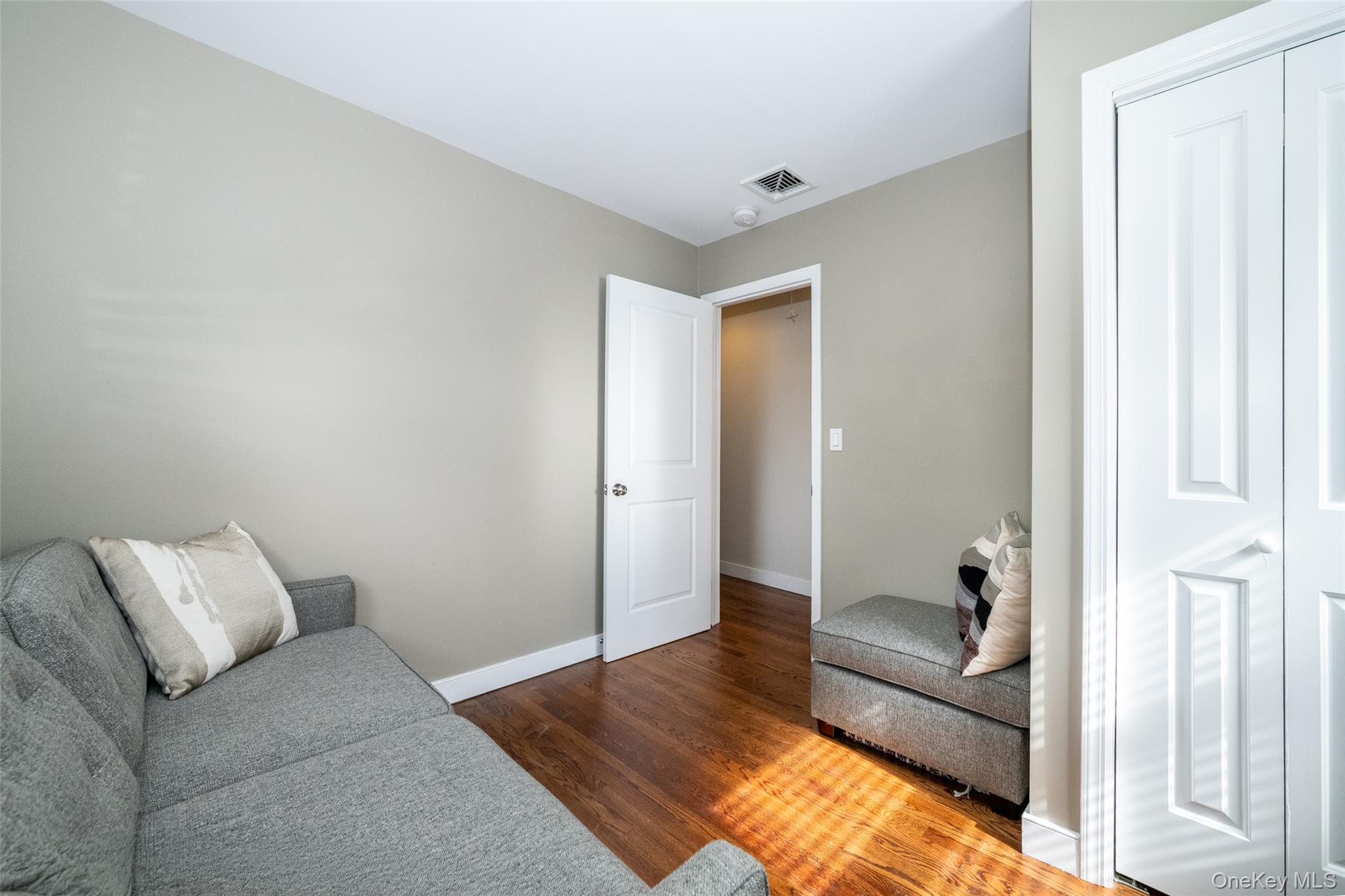 #16 photo, 29 Oakdale Avenue, New Rochelle , NY 10801