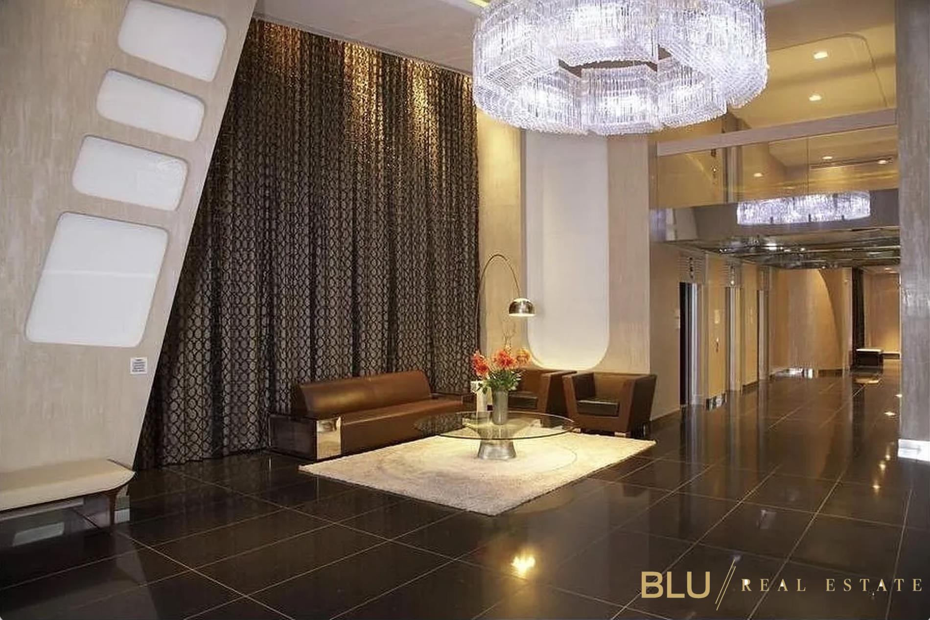 #9 photo, 111 Fulton Street, South Street Seaport , NY 10038