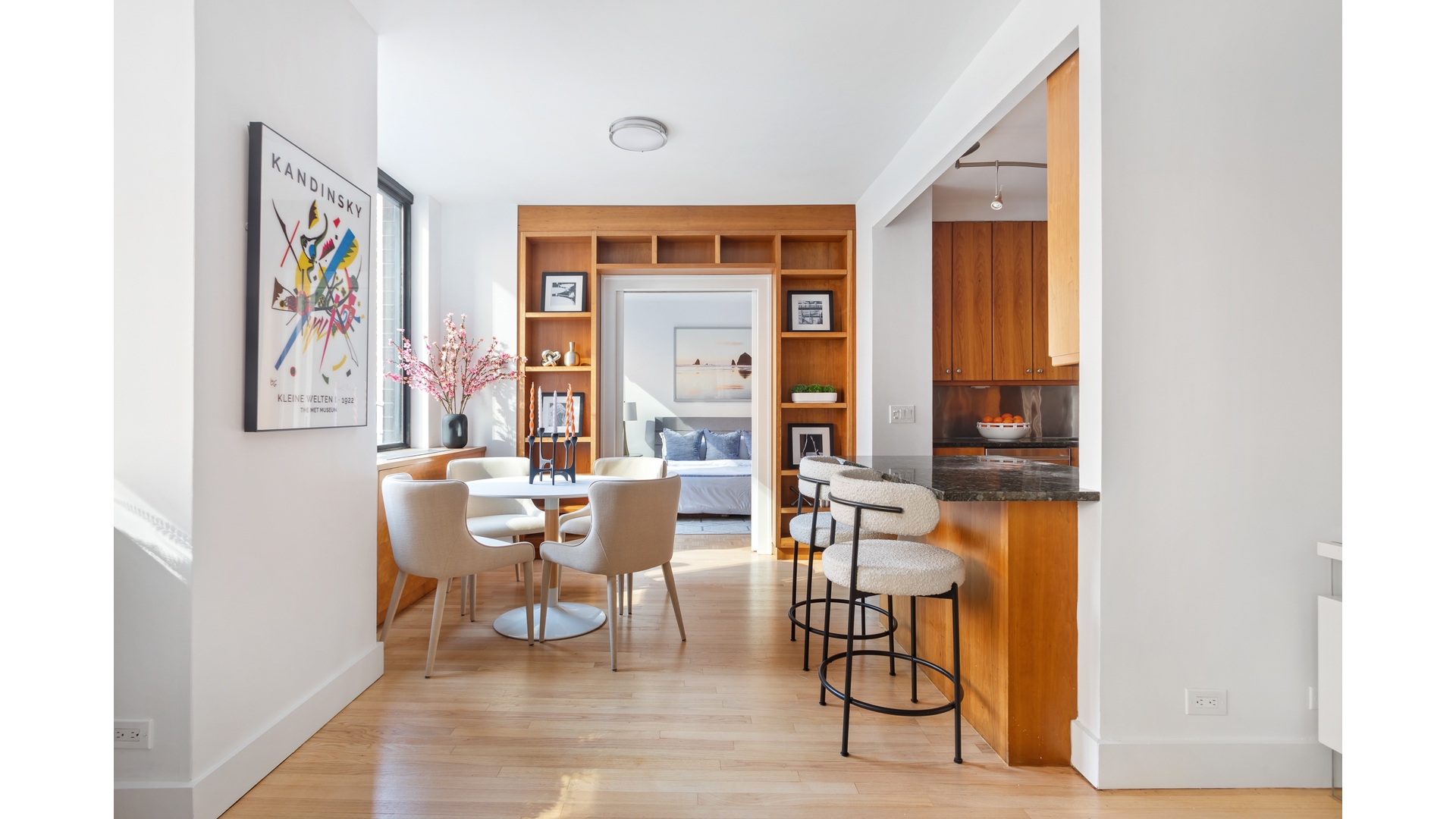 #1 photo, 245 E 93RD Street, Манхэттен ‖ Yorkville , NY 10128