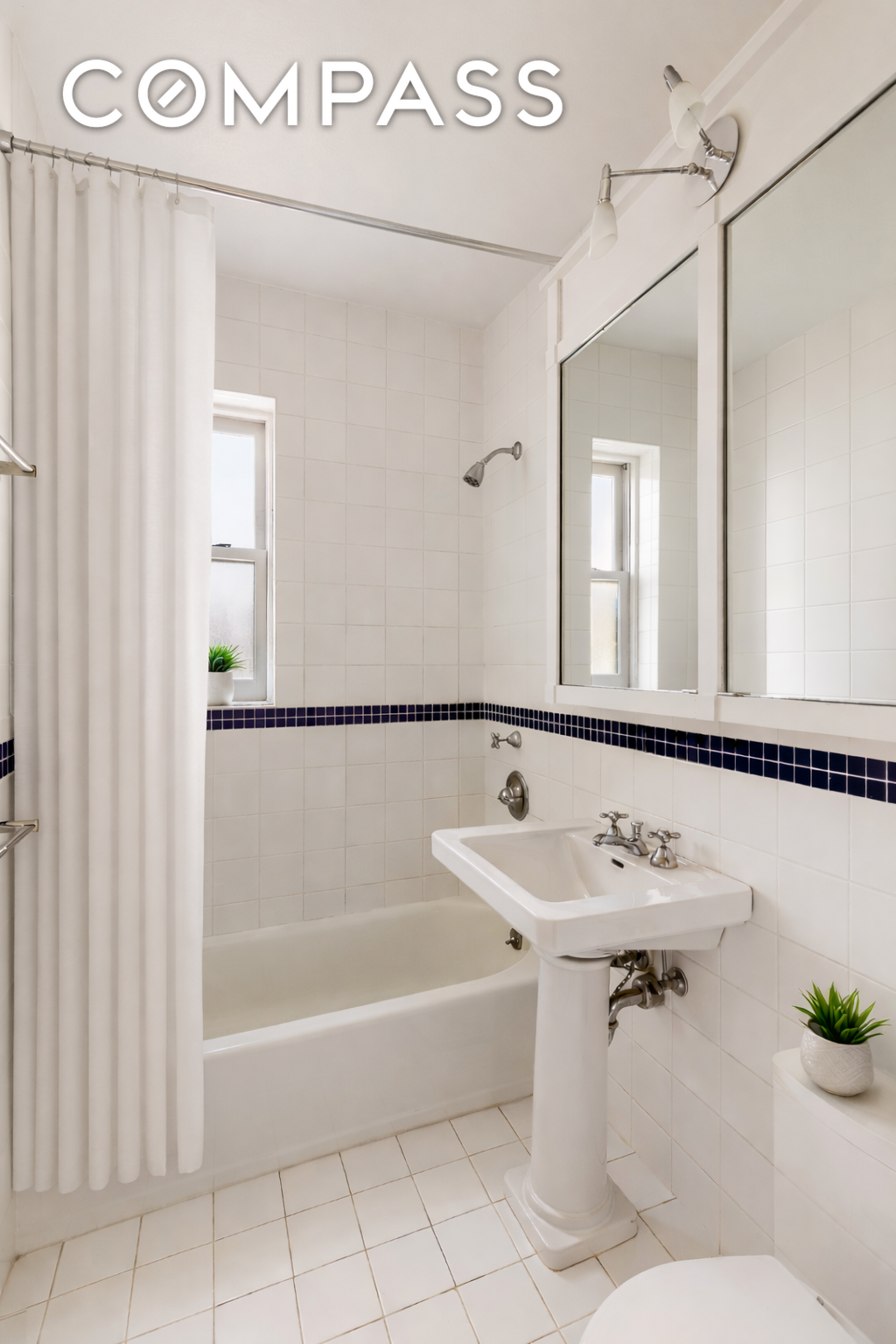 #6 photo, 2 Grove Street, West Village , NY 10014