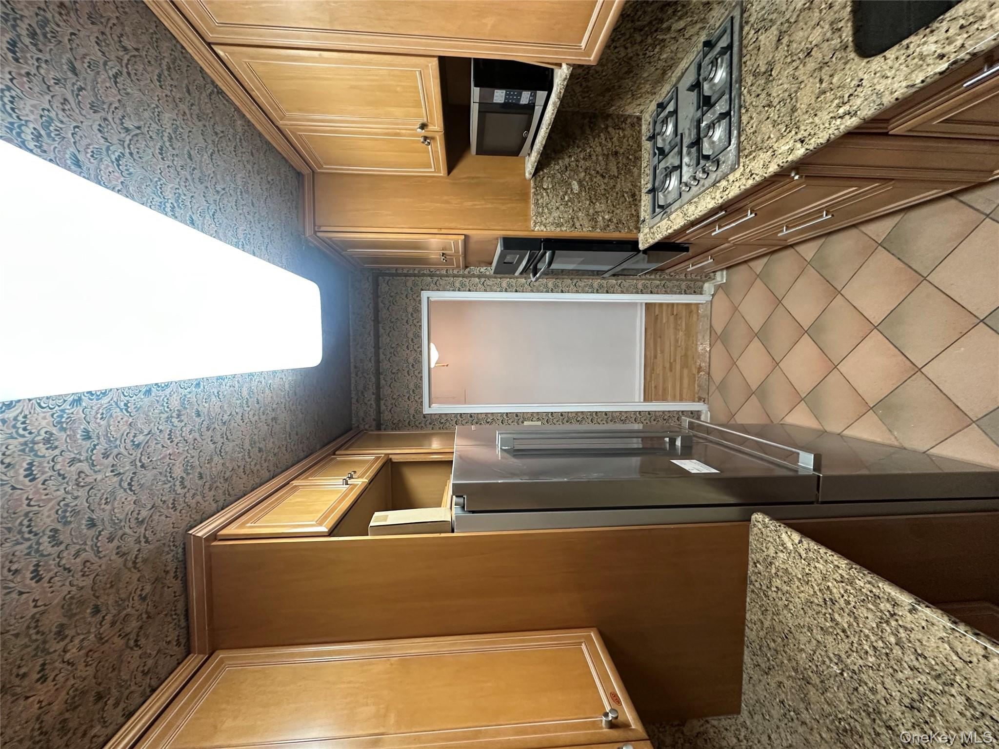 #11 photo, 820 ocean Parkway, 브루클린 Brooklyn , NY 11230