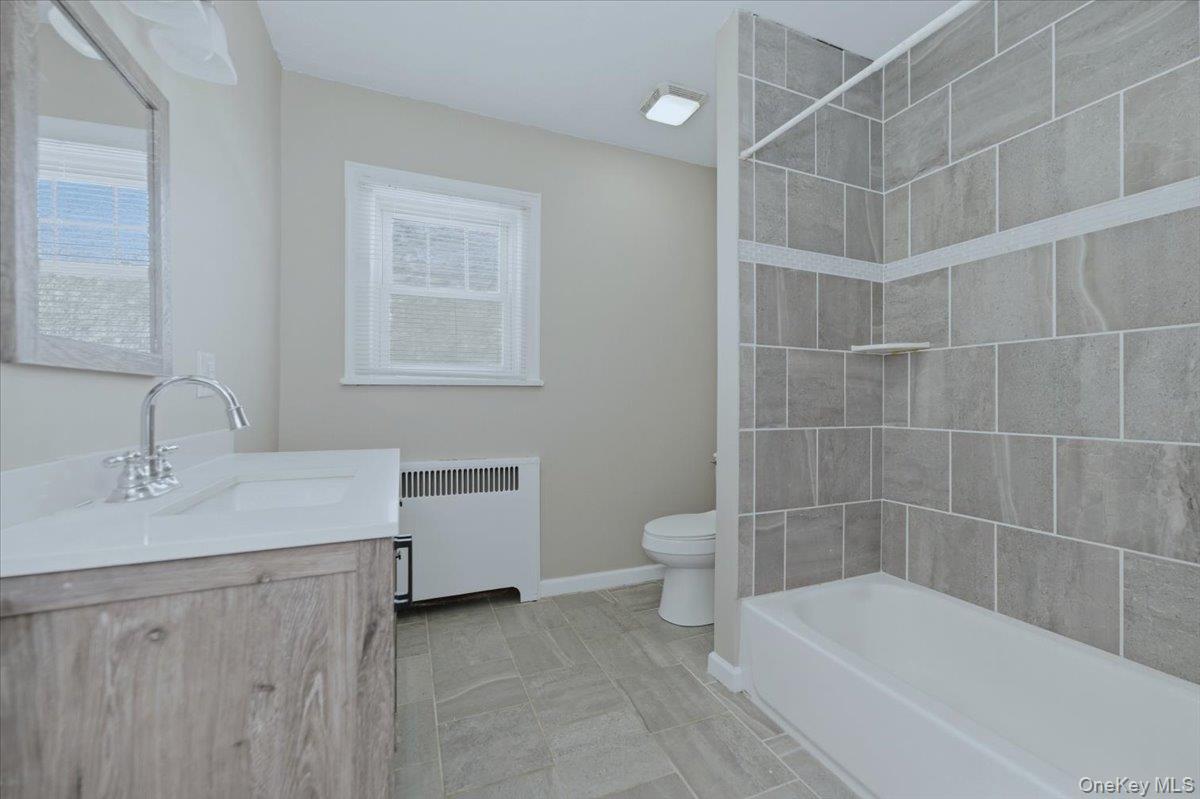 #19 photo, 801 Main Street, 롱 아일랜드 Farmingdale , NY 11735