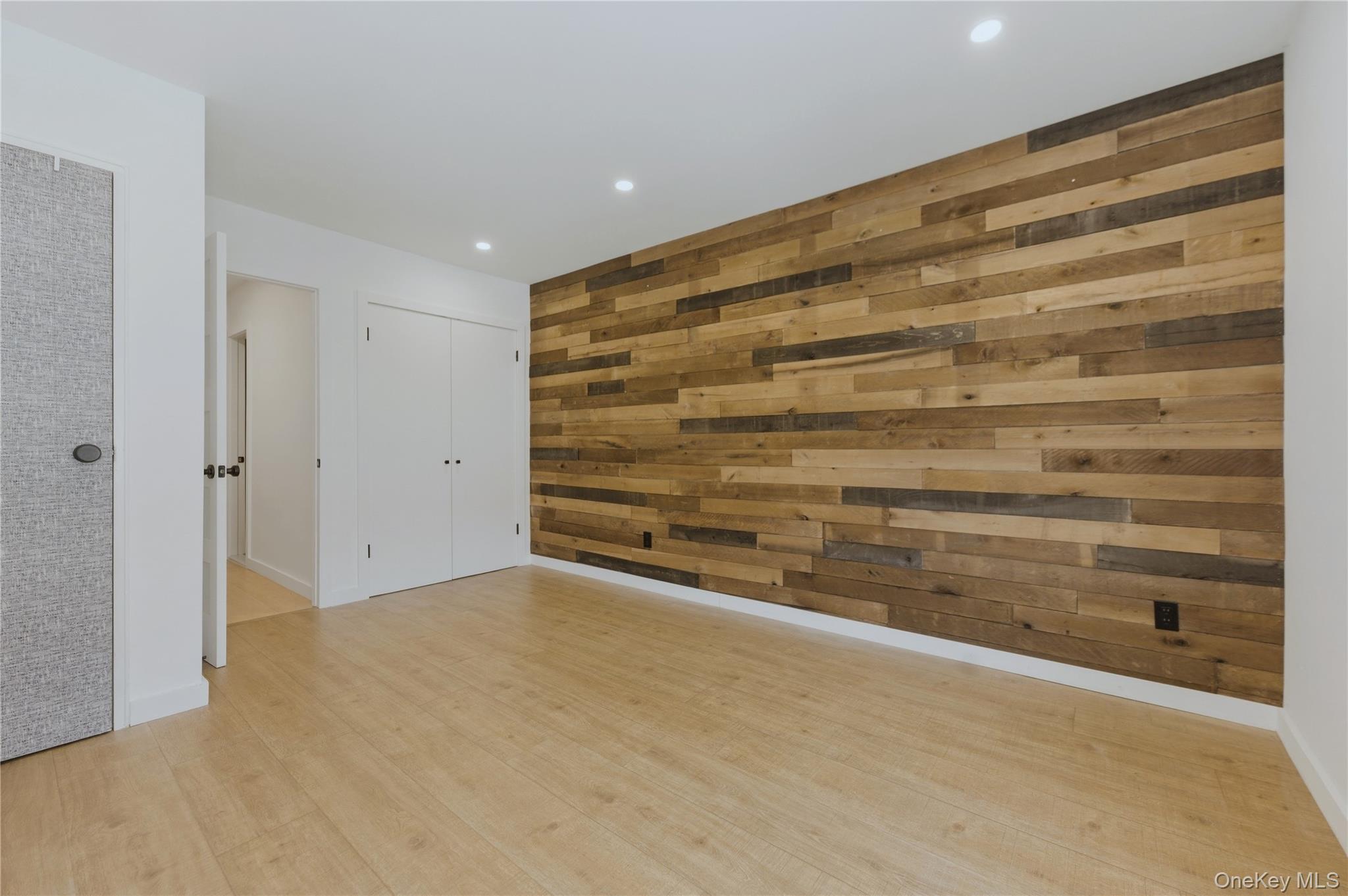 #15 photo, 81 Alhambra Drive, Oceanside , NY 11572