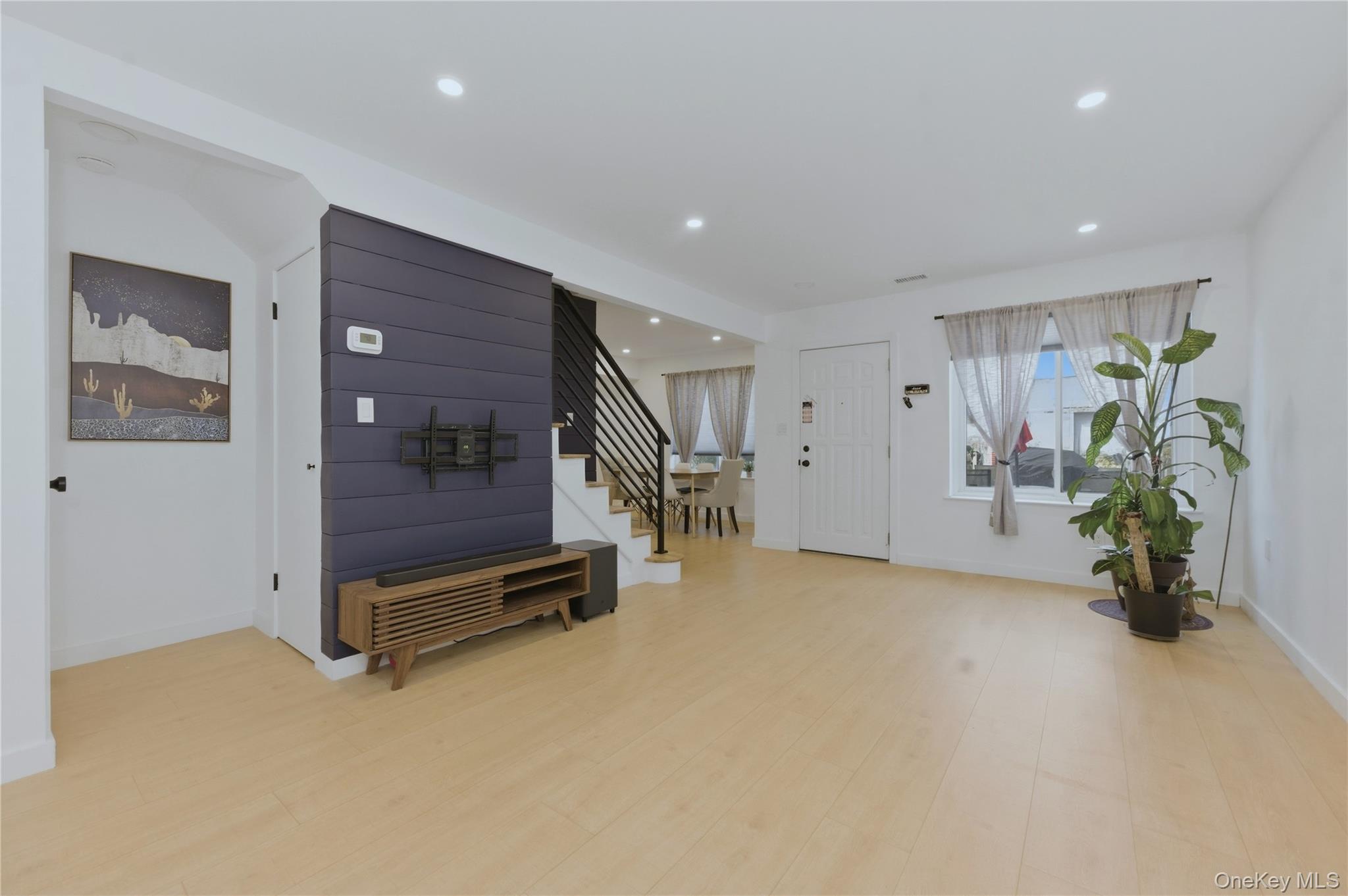 #4 photo, 81 Alhambra Drive, Oceanside , NY 11572