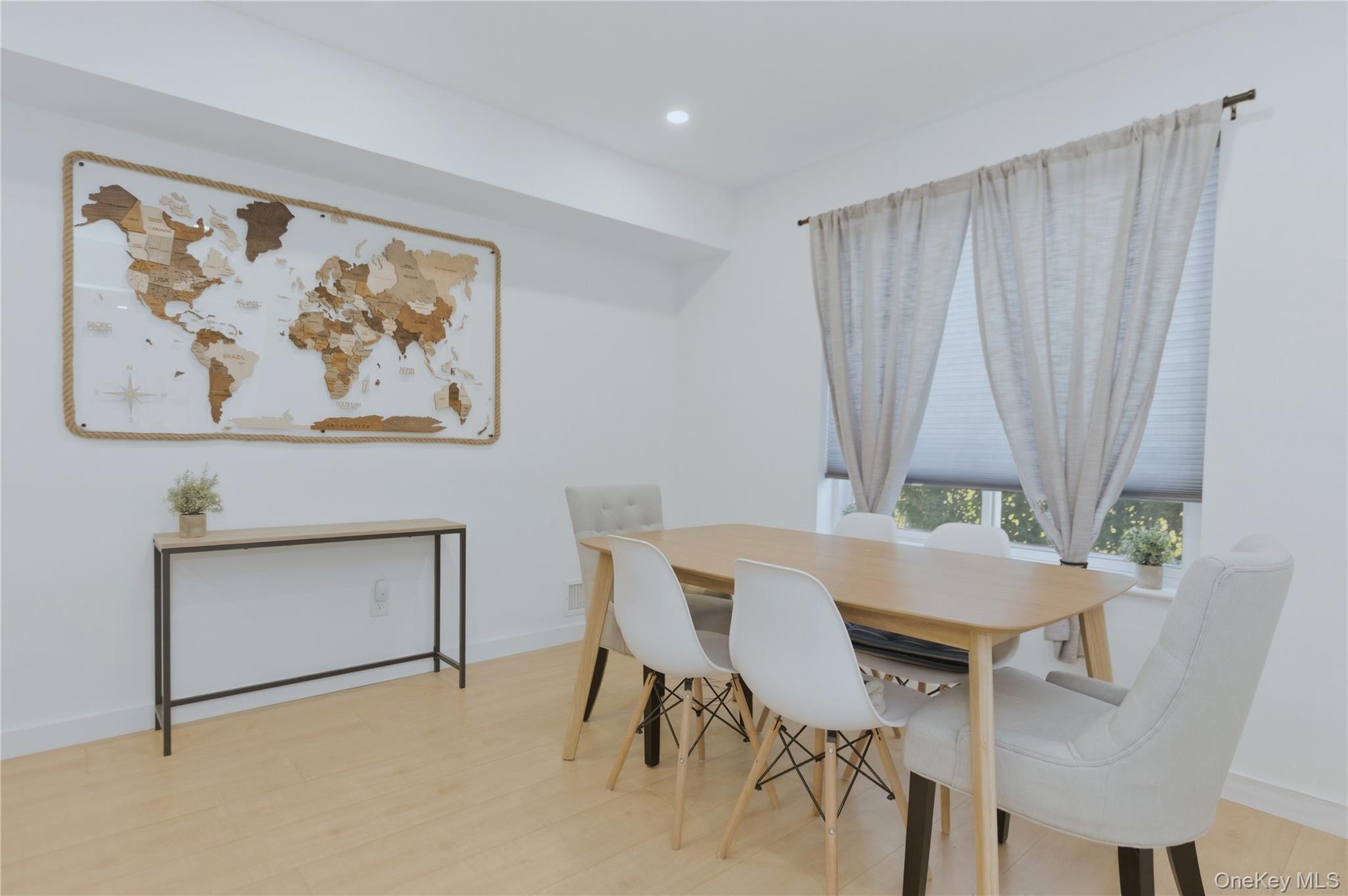 #5 photo, 81 Alhambra Drive, Oceanside , NY 11572