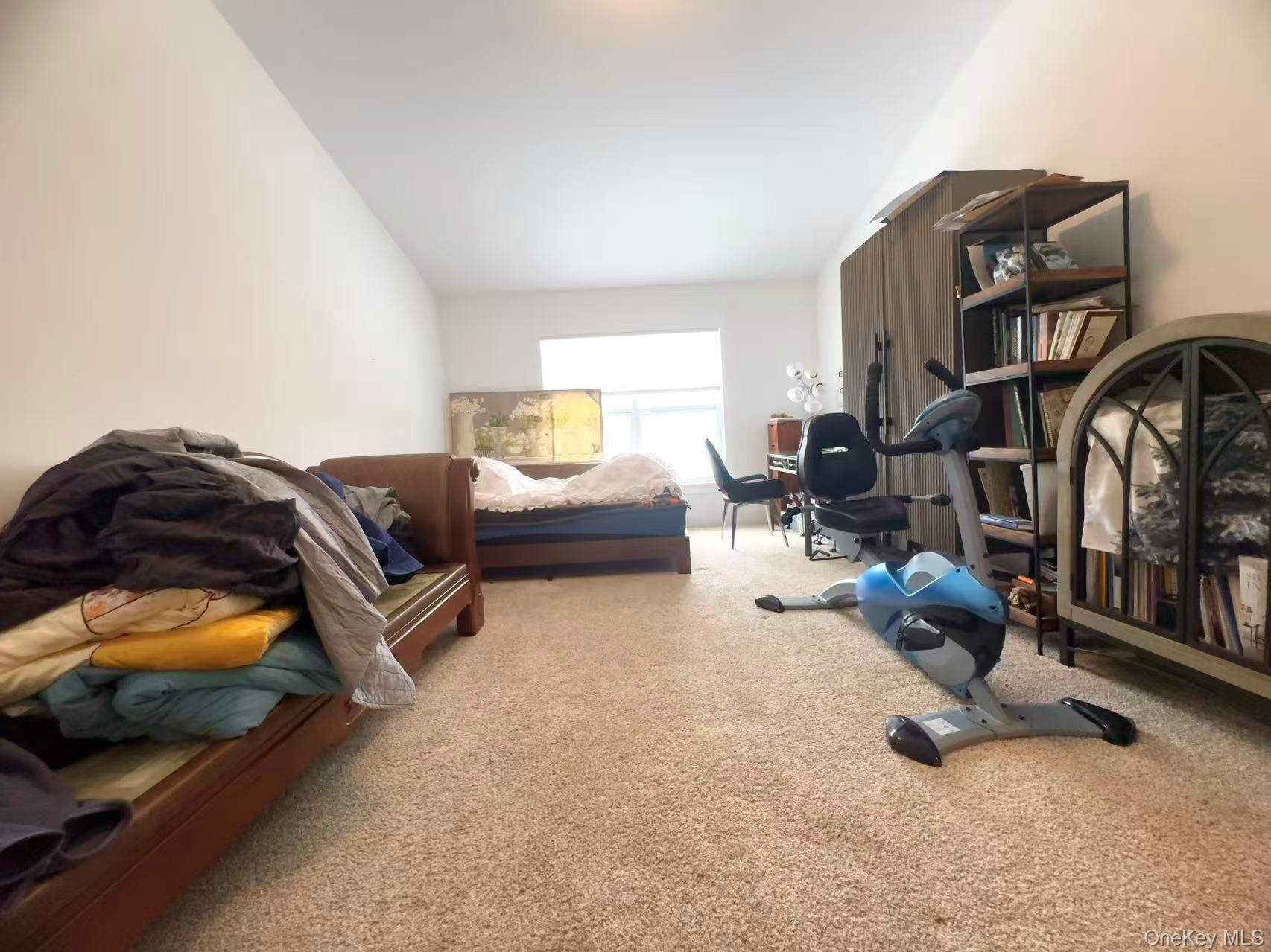 #12 photo, 509 Breton Way, Glen Cove , NY 11542