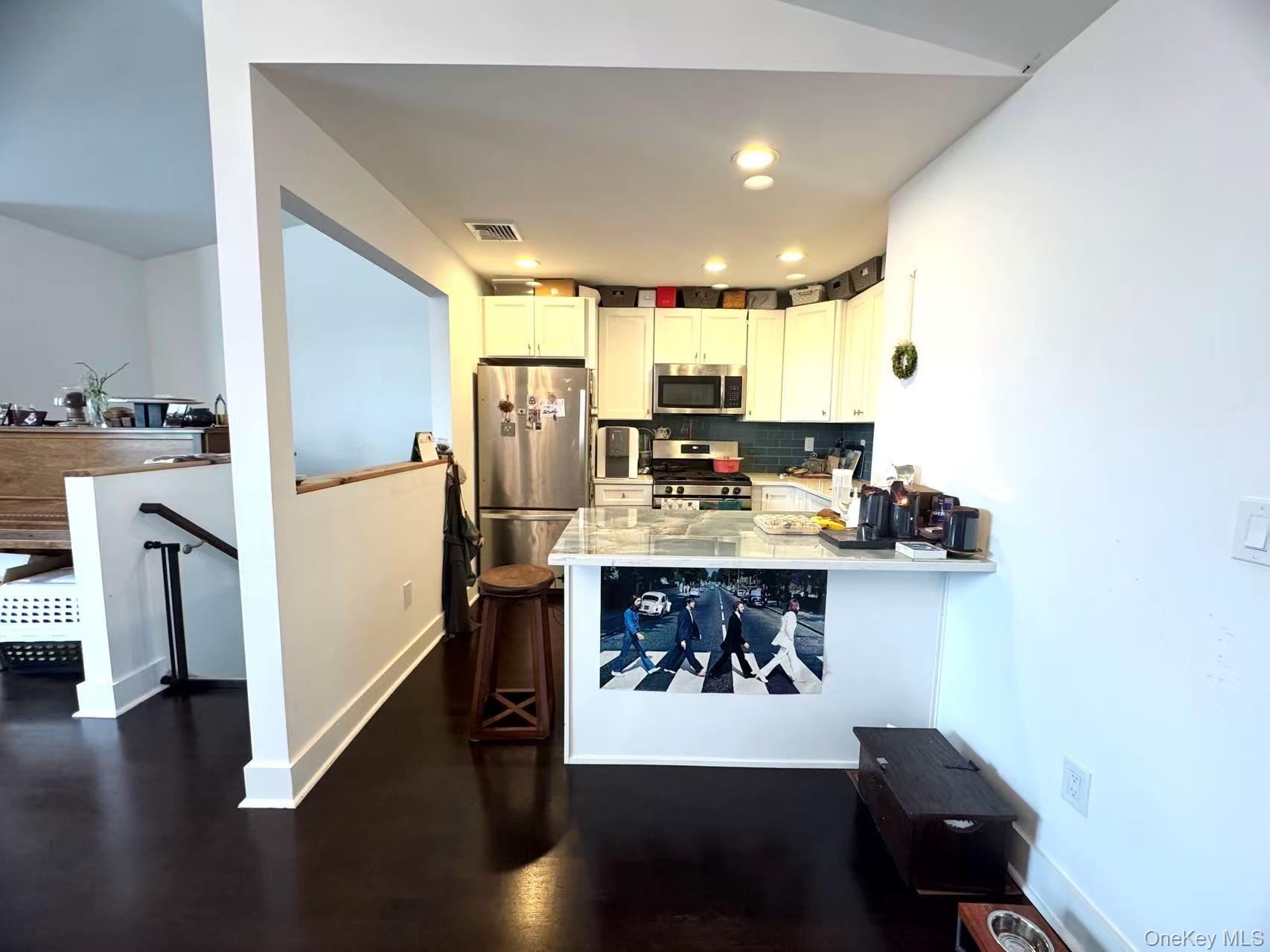 #5 photo, 509 Breton Way, Glen Cove , NY 11542