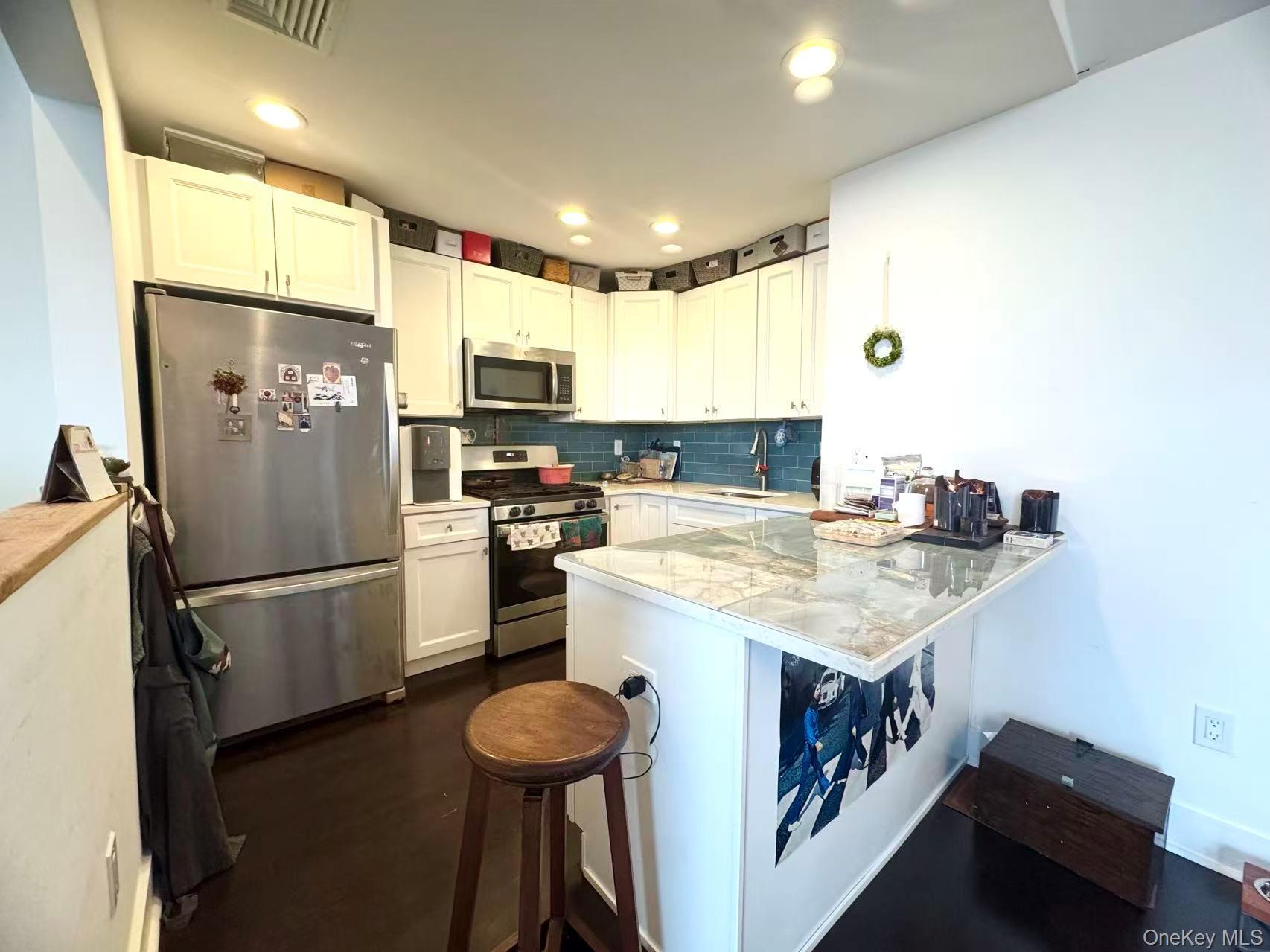 #7 photo, 509 Breton Way, Glen Cove , NY 11542