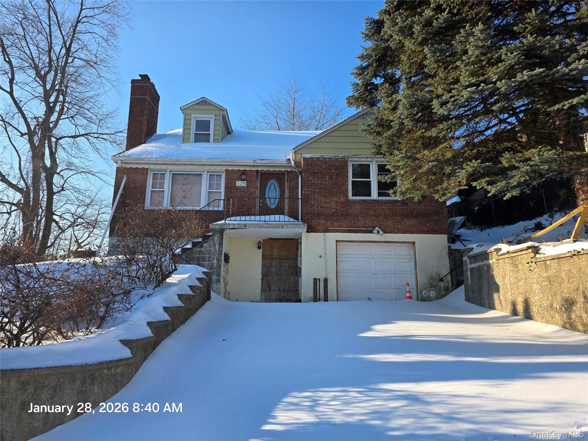 #1 photo, 326 Roberts Avenue, 뉴욕주 Yonkers , NY 10703