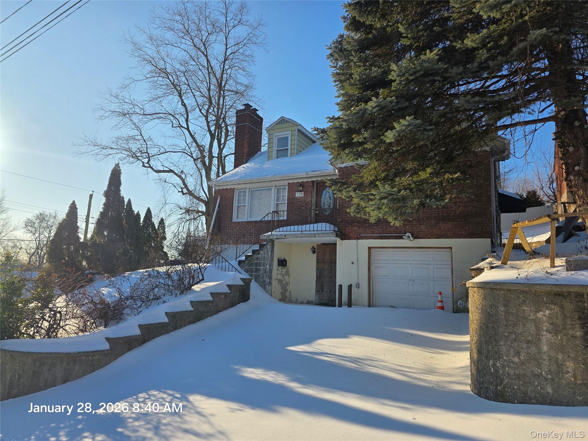 #3 photo, 326 Roberts Avenue, 뉴욕주 Yonkers , NY 10703