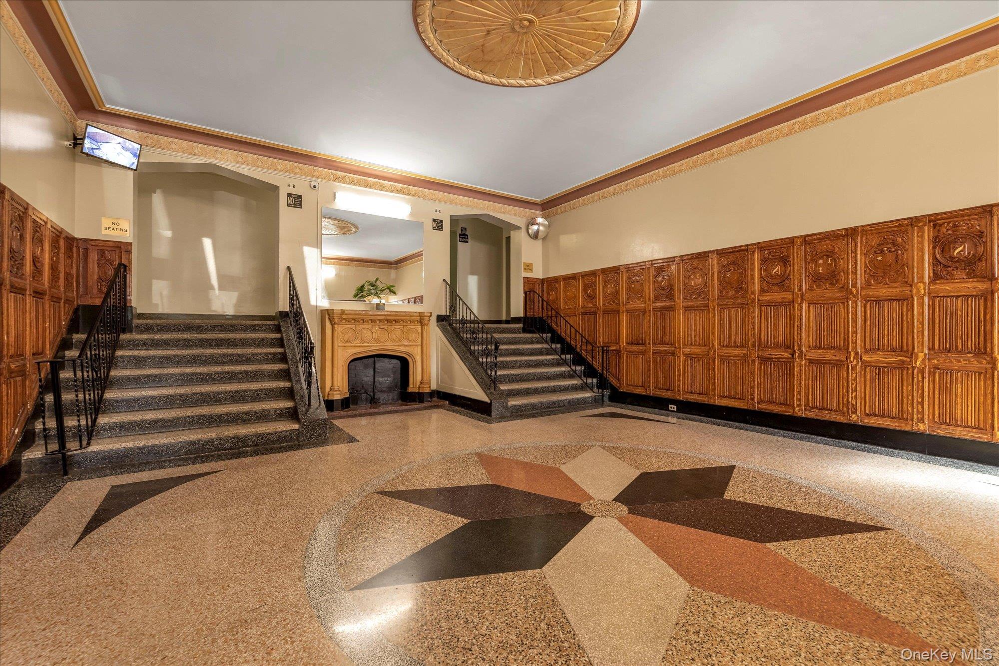 #2 photo, 92-11 35 Avenue, Jackson Heights , NY 11372