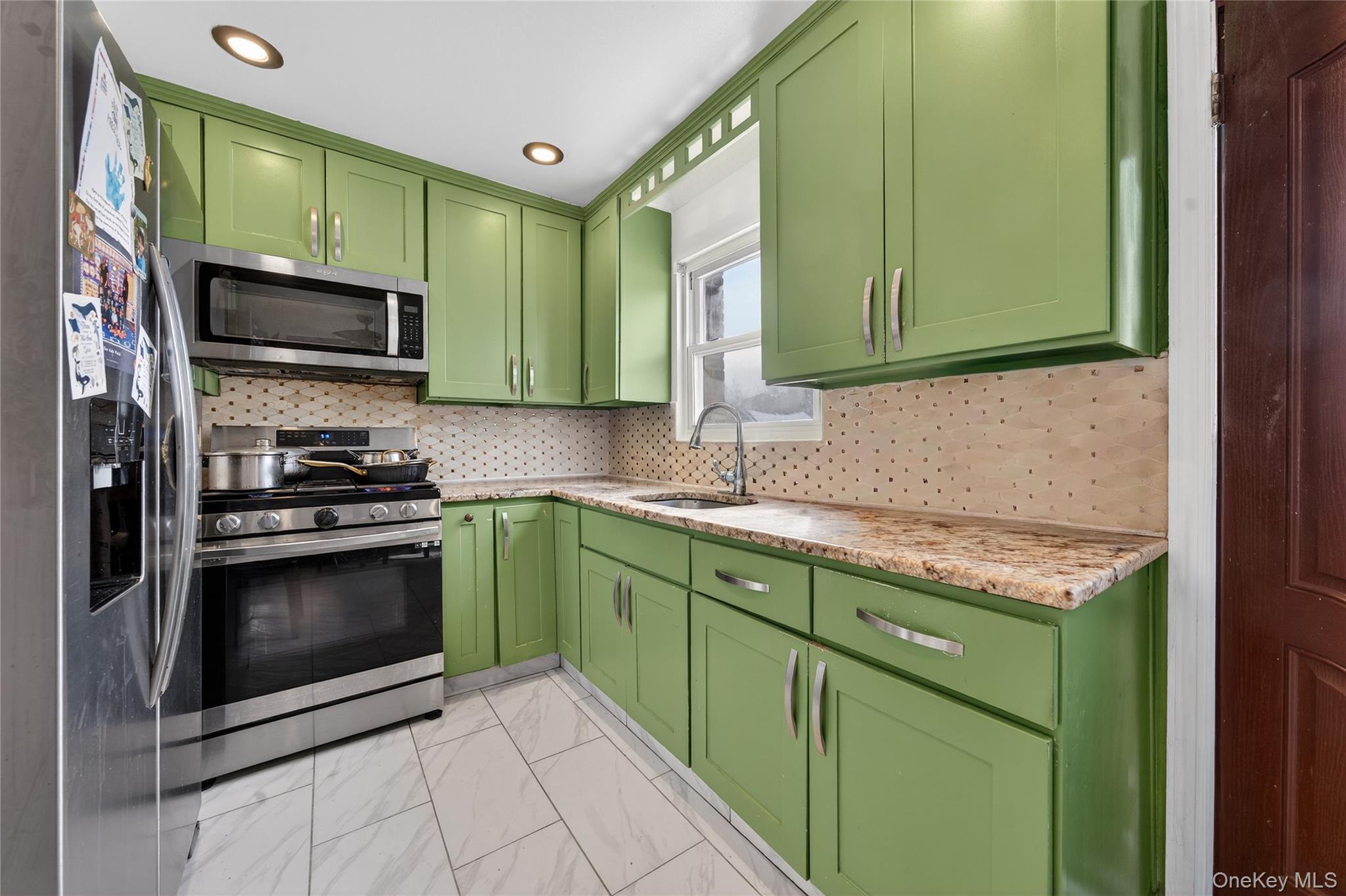 #10 photo, 10424 187th Street, Saint Albans , NY 11412