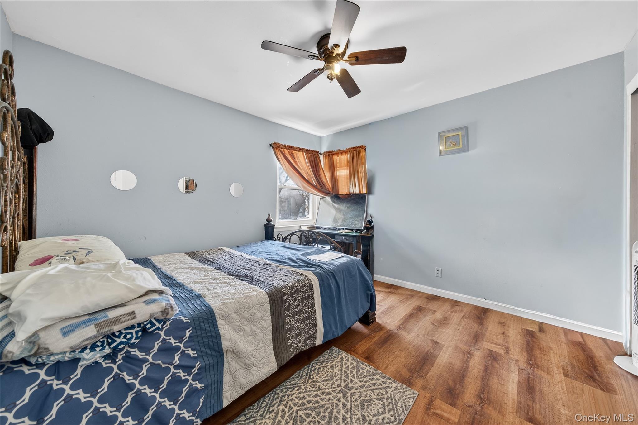 #15 photo, 10424 187th Street, Saint Albans , NY 11412