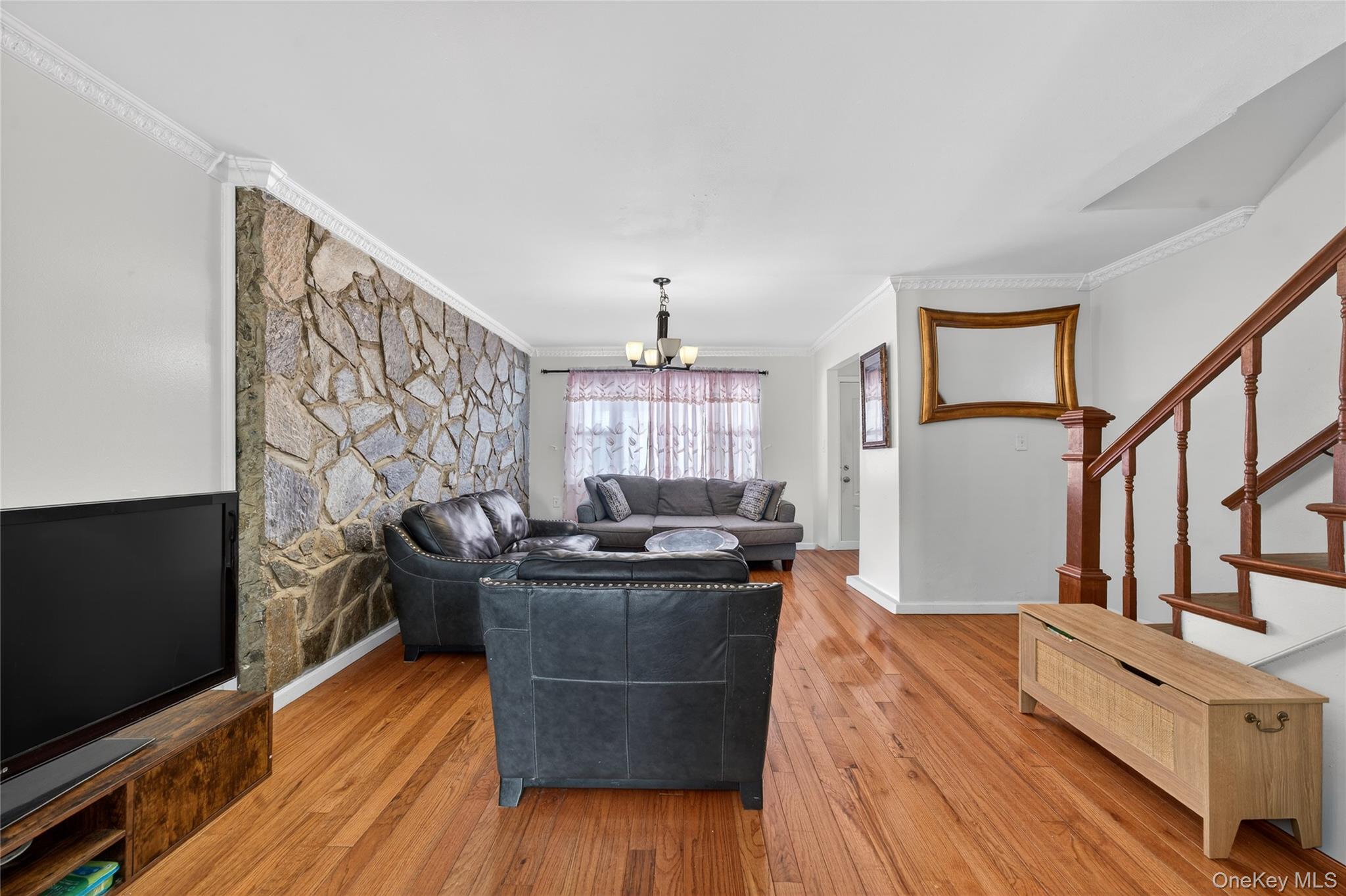 #7 photo, 10424 187th Street, Saint Albans , NY 11412