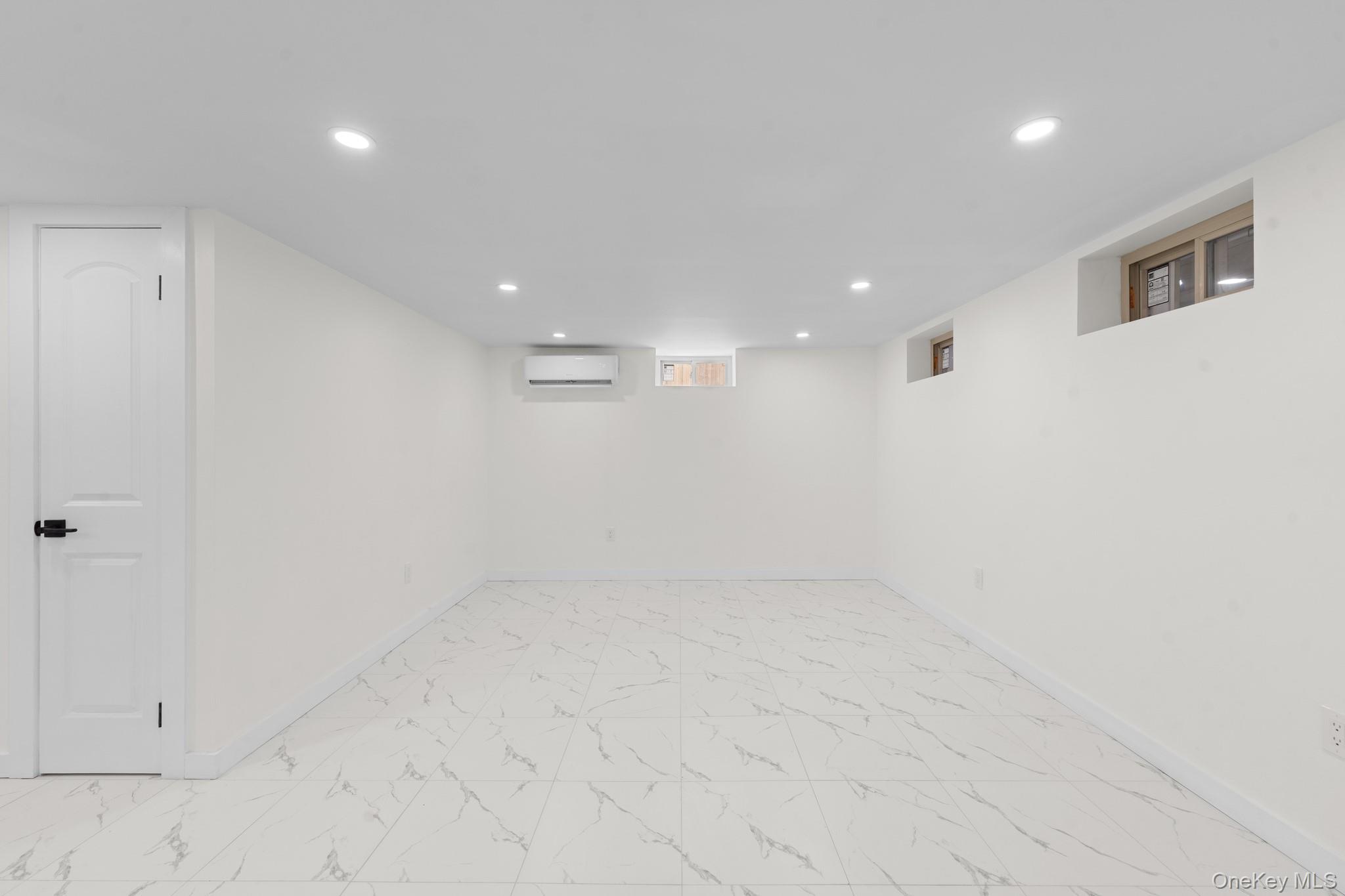 #11 photo, 11218 159th Street, Jamaica , NY 11433