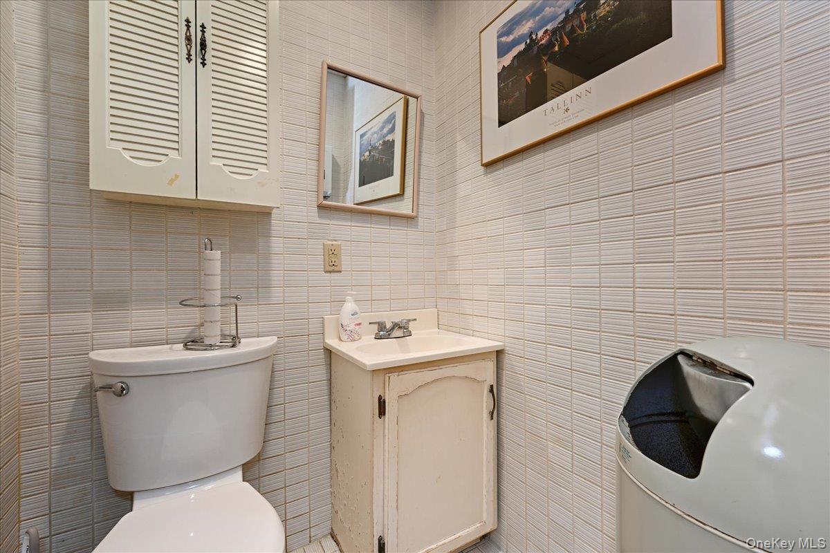 #15 photo, 230 Hilton Avenue, Hempstead , NY 11550