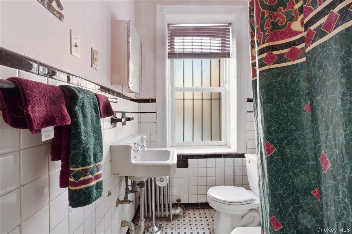 #15 photo, 107 W 131st Street, New York (Manhattan) , NY 10027