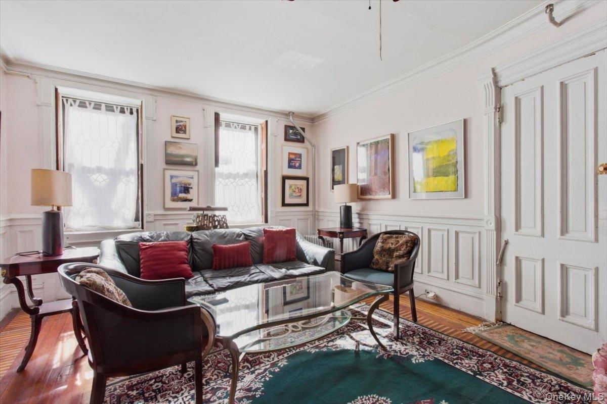 #19 photo, 107 W 131st Street, New York (Manhattan) , NY 10027