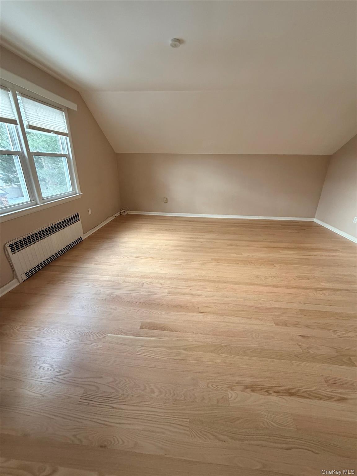 #12 photo, 169 Old Mamaroneck Road, White Plains , NY 10605