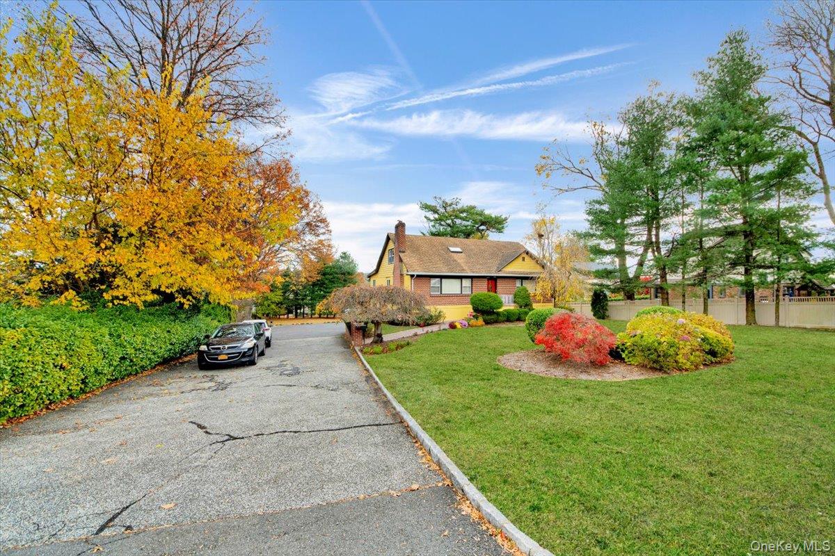 #16 photo, 169 Old Mamaroneck Road, White Plains , NY 10605