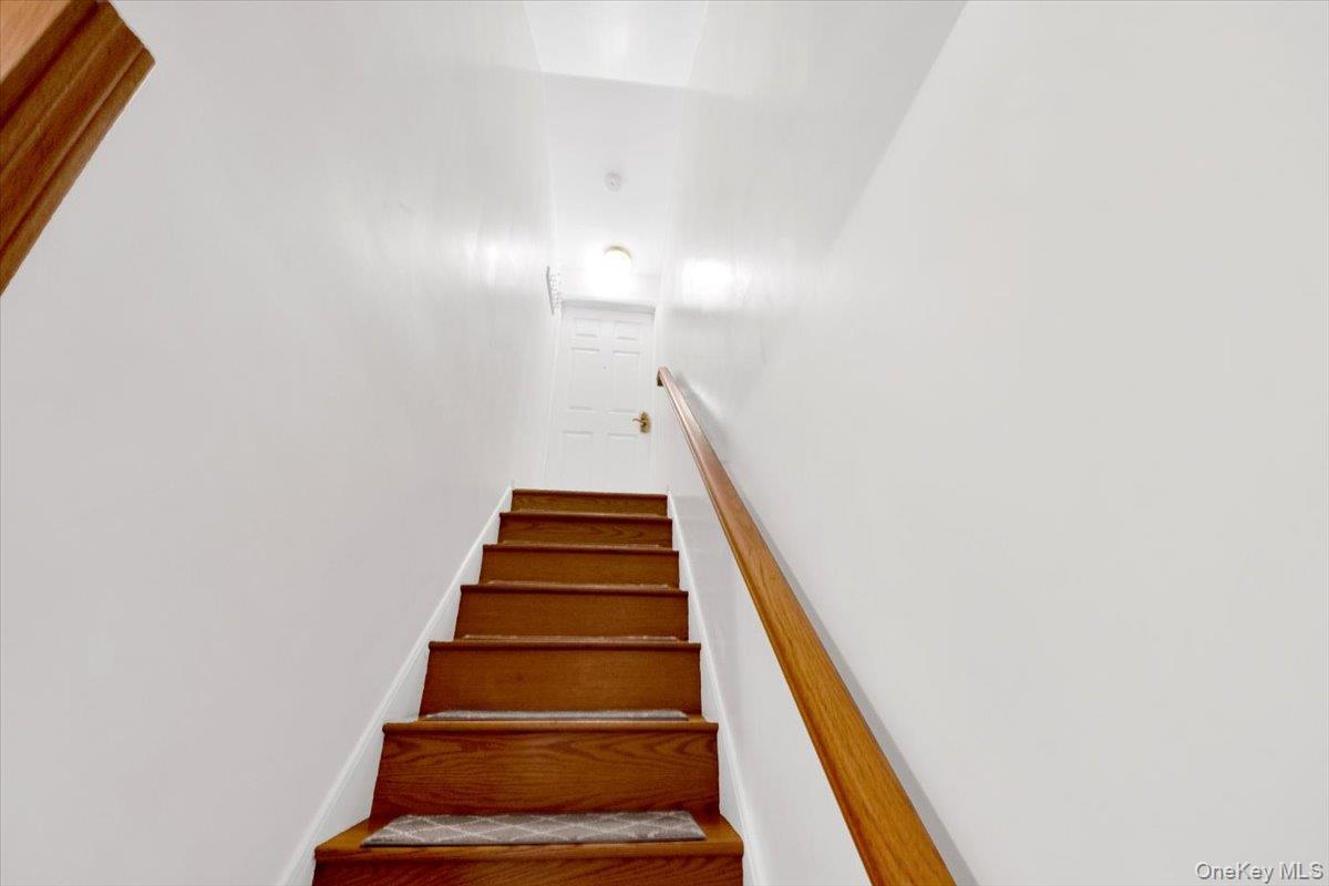 #9 photo, 169 Old Mamaroneck Road, White Plains , NY 10605